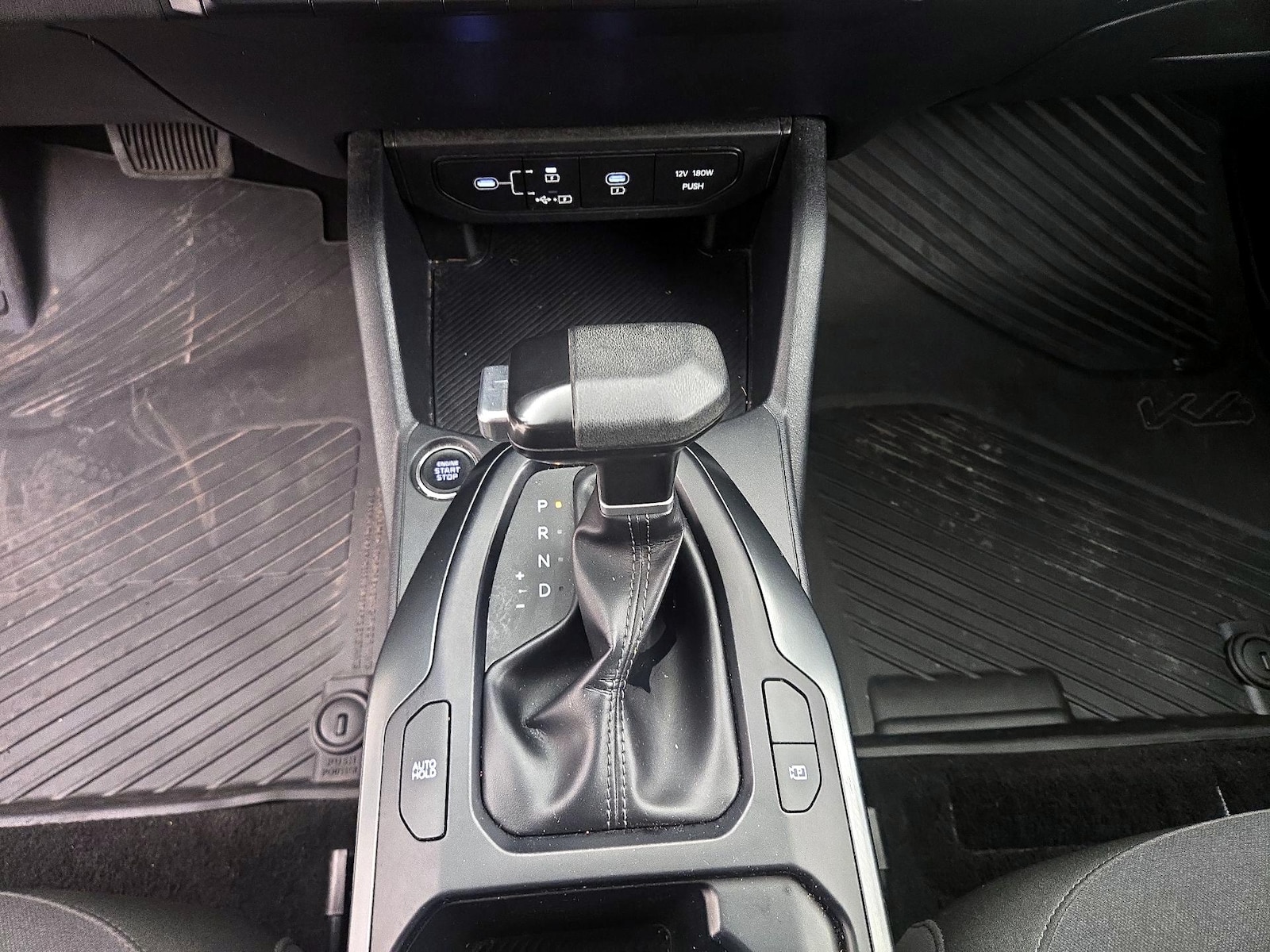2026 Kia K4 LXS - Photo 18