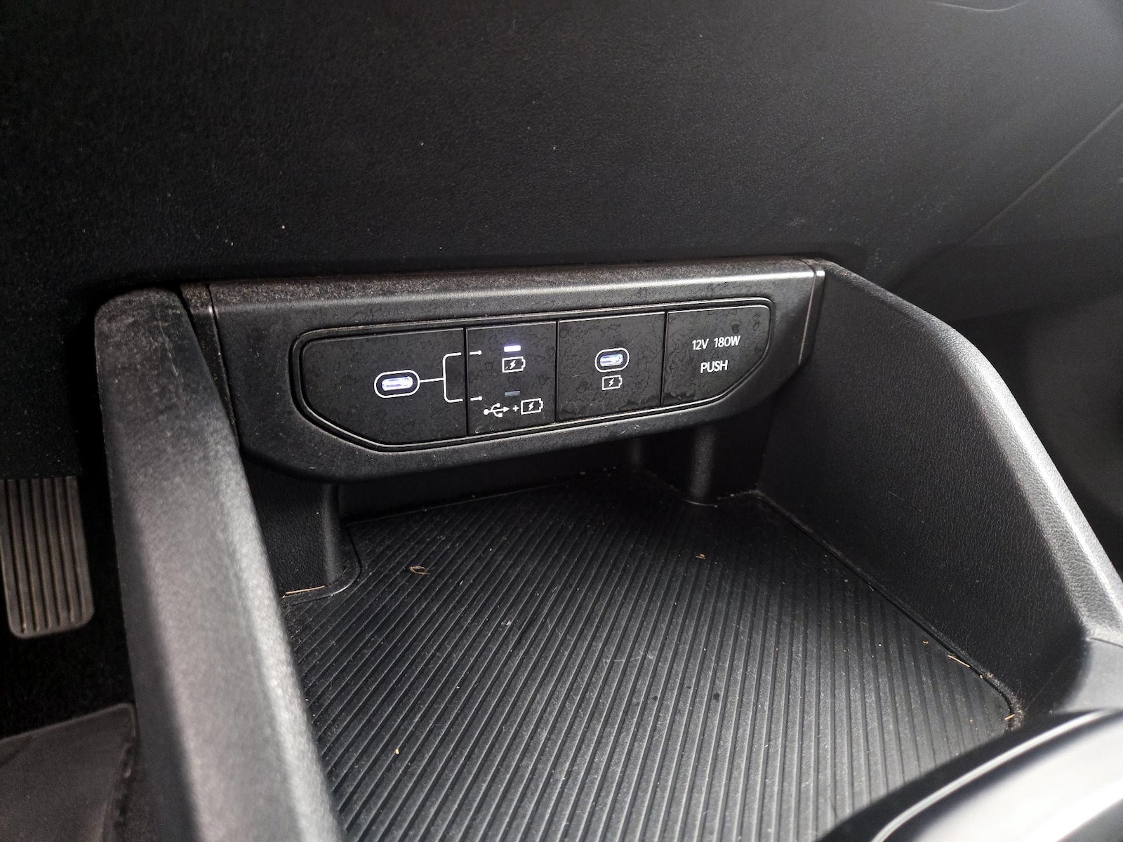 2026 Kia K4 LXS - Photo 19