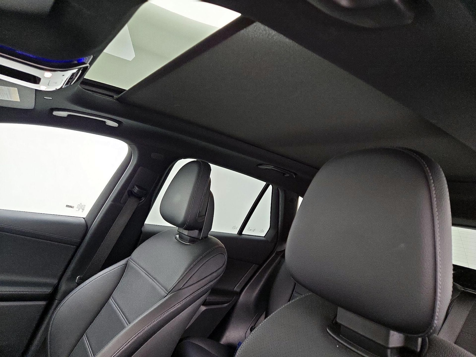 2024 Mercedes-Benz GLC GLC 300 - Photo 21
