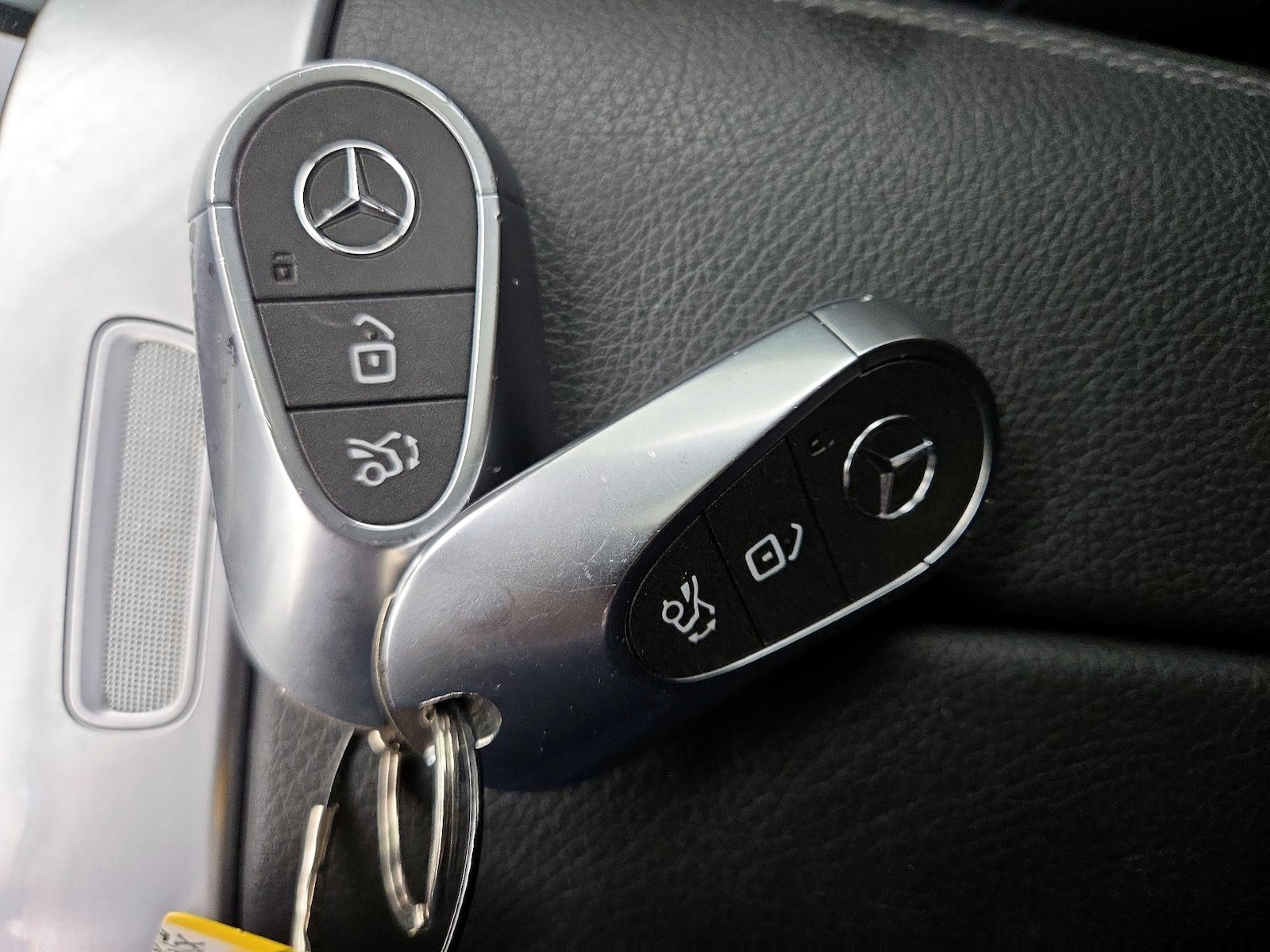 2024 Mercedes-Benz GLC GLC 300 - Photo 25