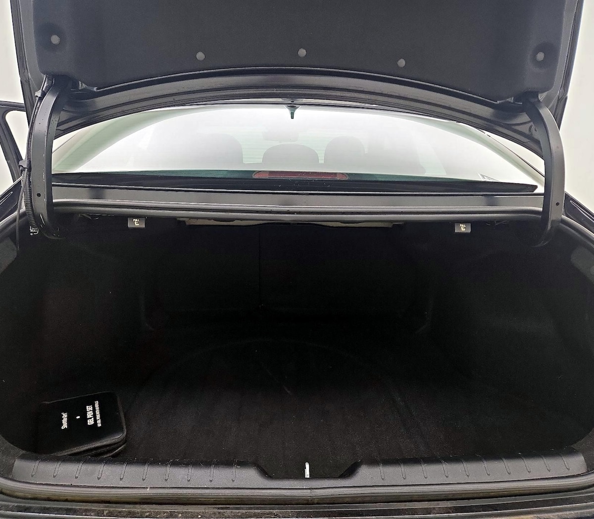 Trunk/Cargo (Seats Up)