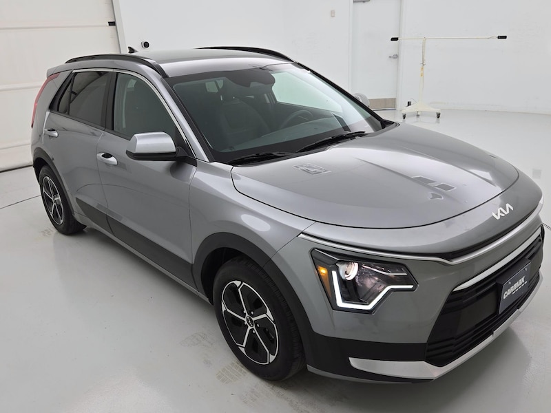 2025 Kia Niro LX