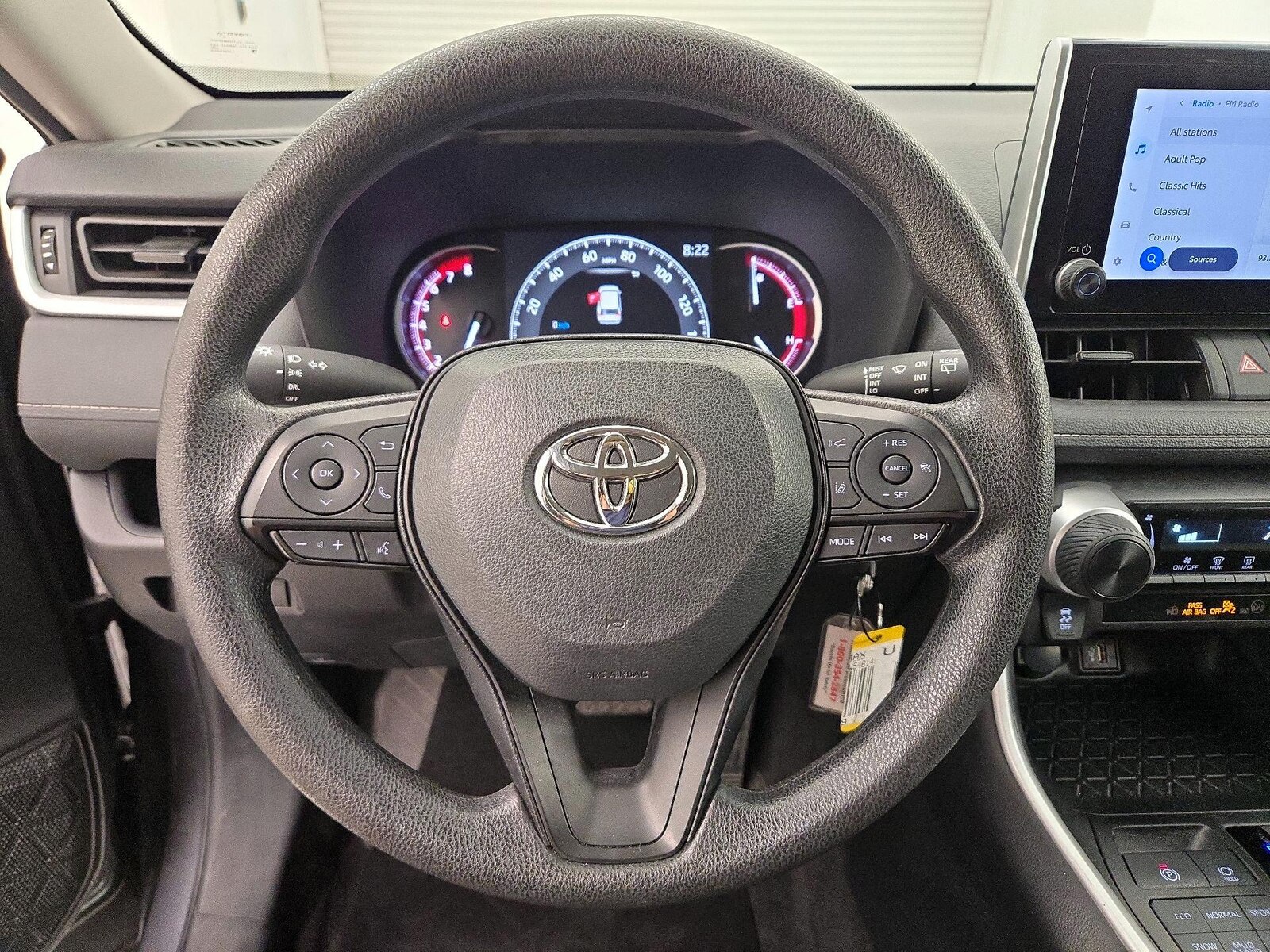 2025 Toyota RAV4 LE, photo 11