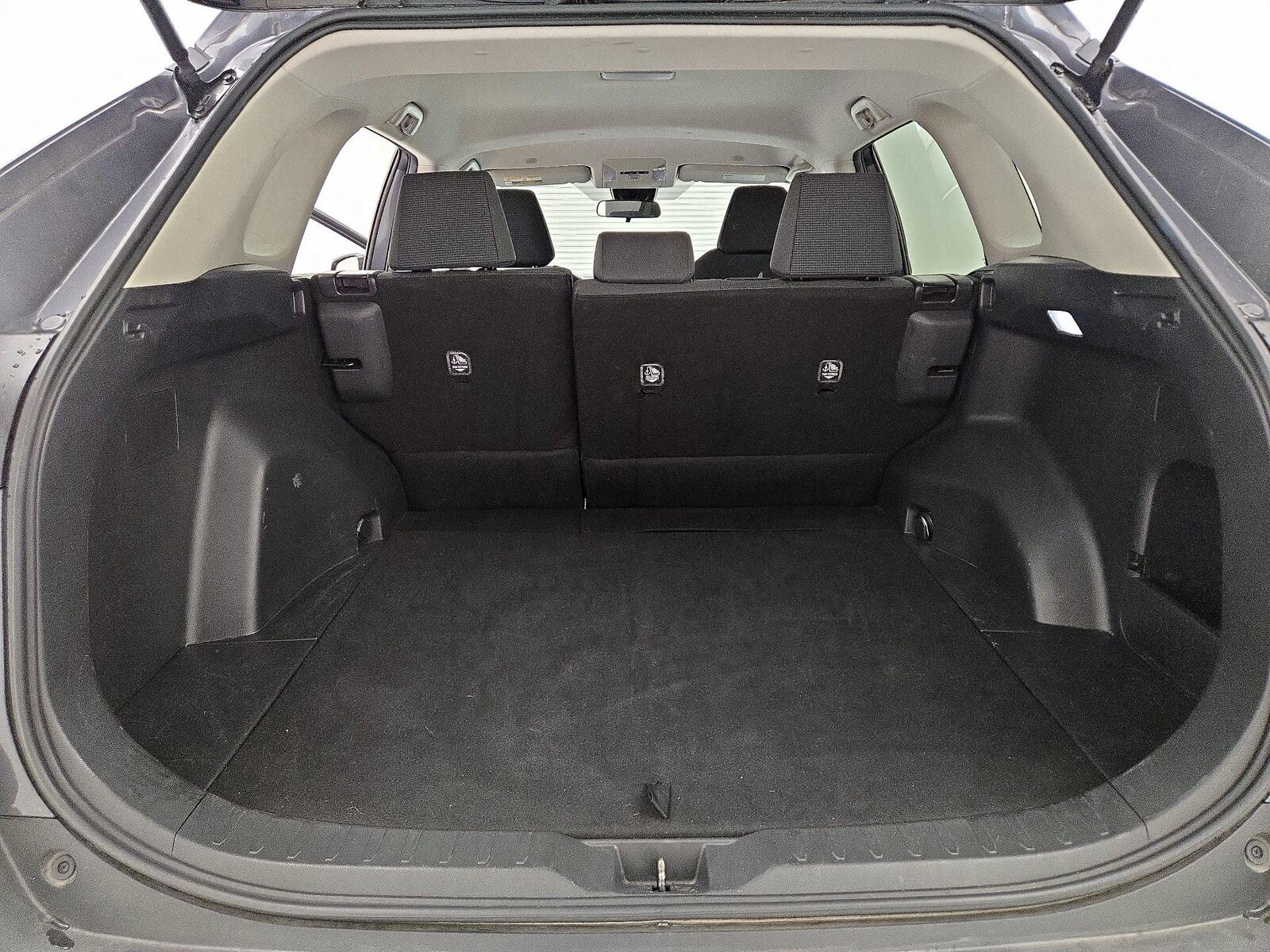 2025 Toyota RAV4 LE, photo 21