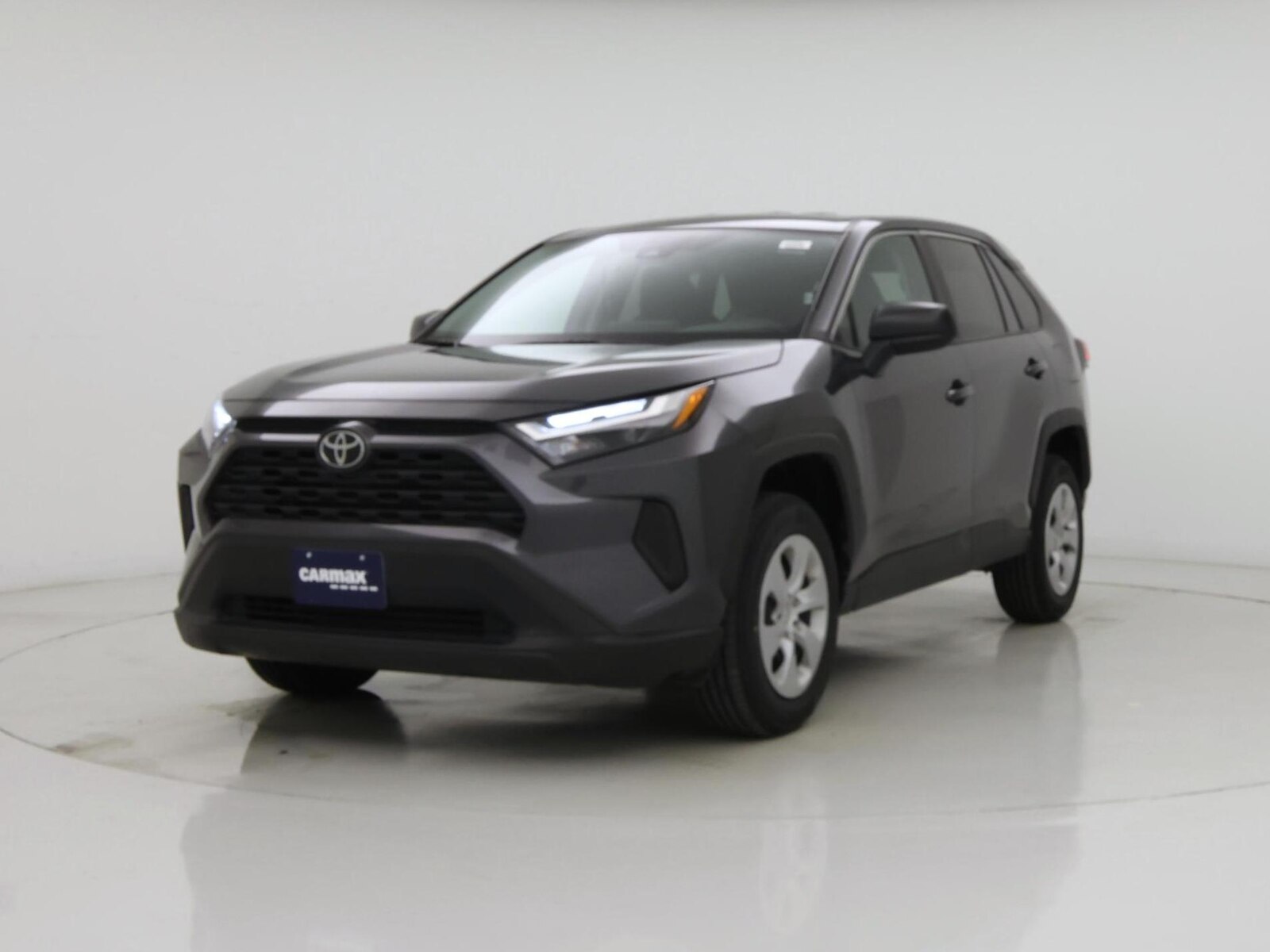2025 Toyota RAV4 LE, photo 5