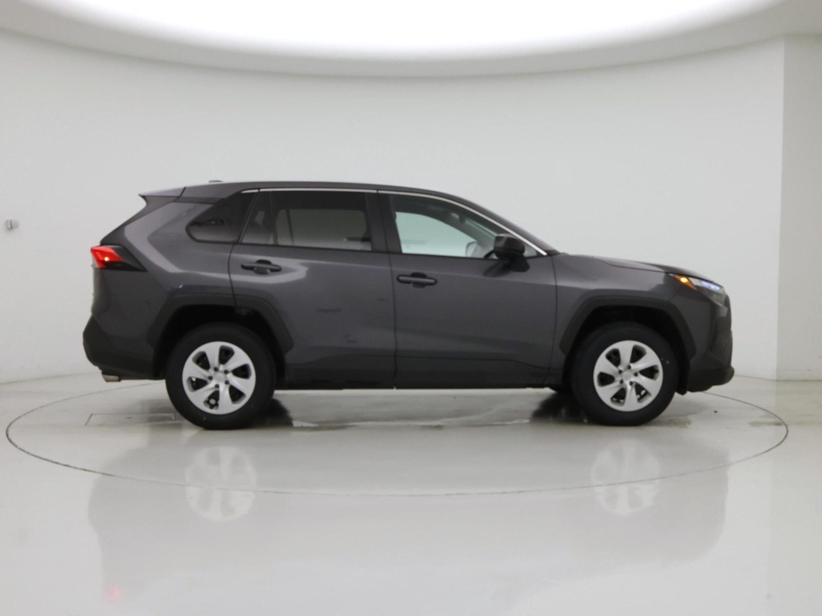 2025 Toyota RAV4 LE, photo 8
