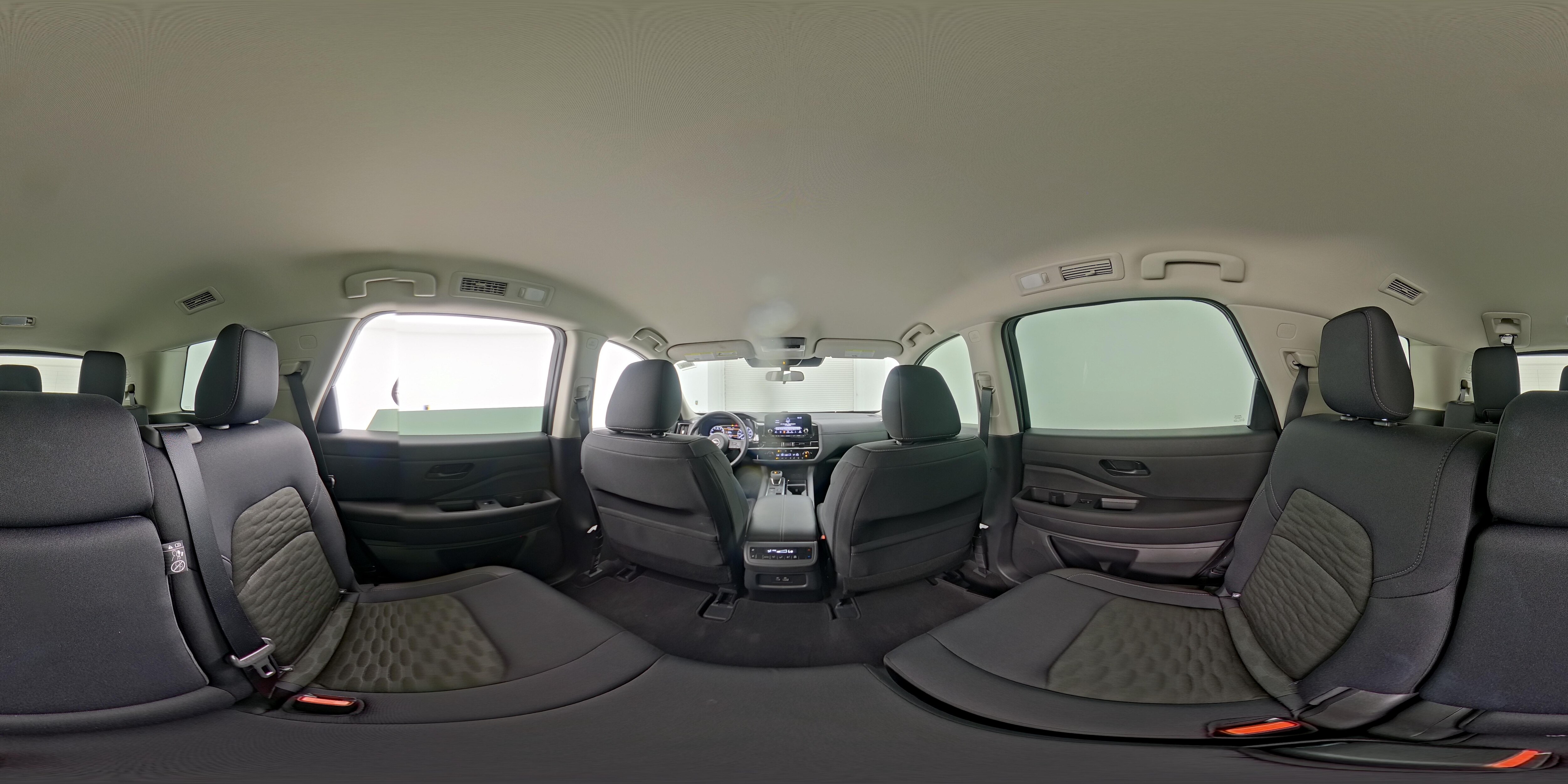 2025 Nissan Pathfinder SV - Photo 24