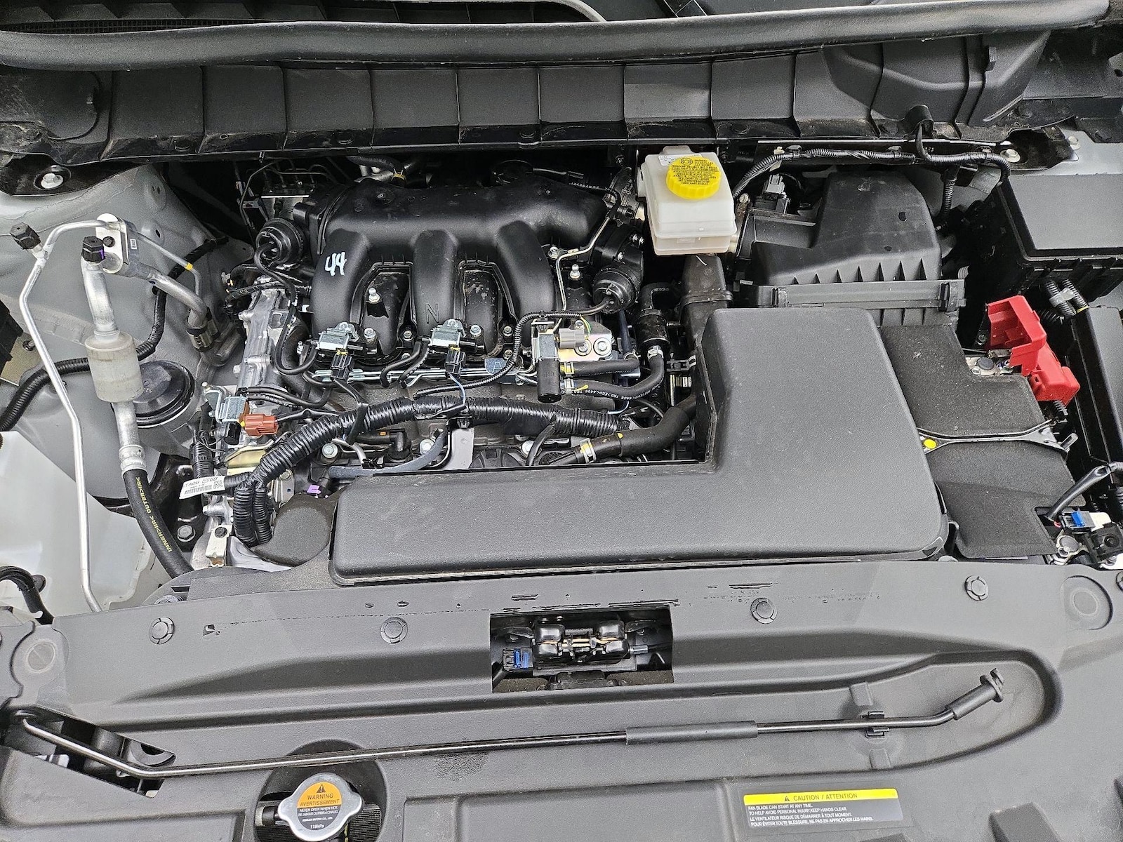 2025 Nissan Pathfinder SV - Photo 21