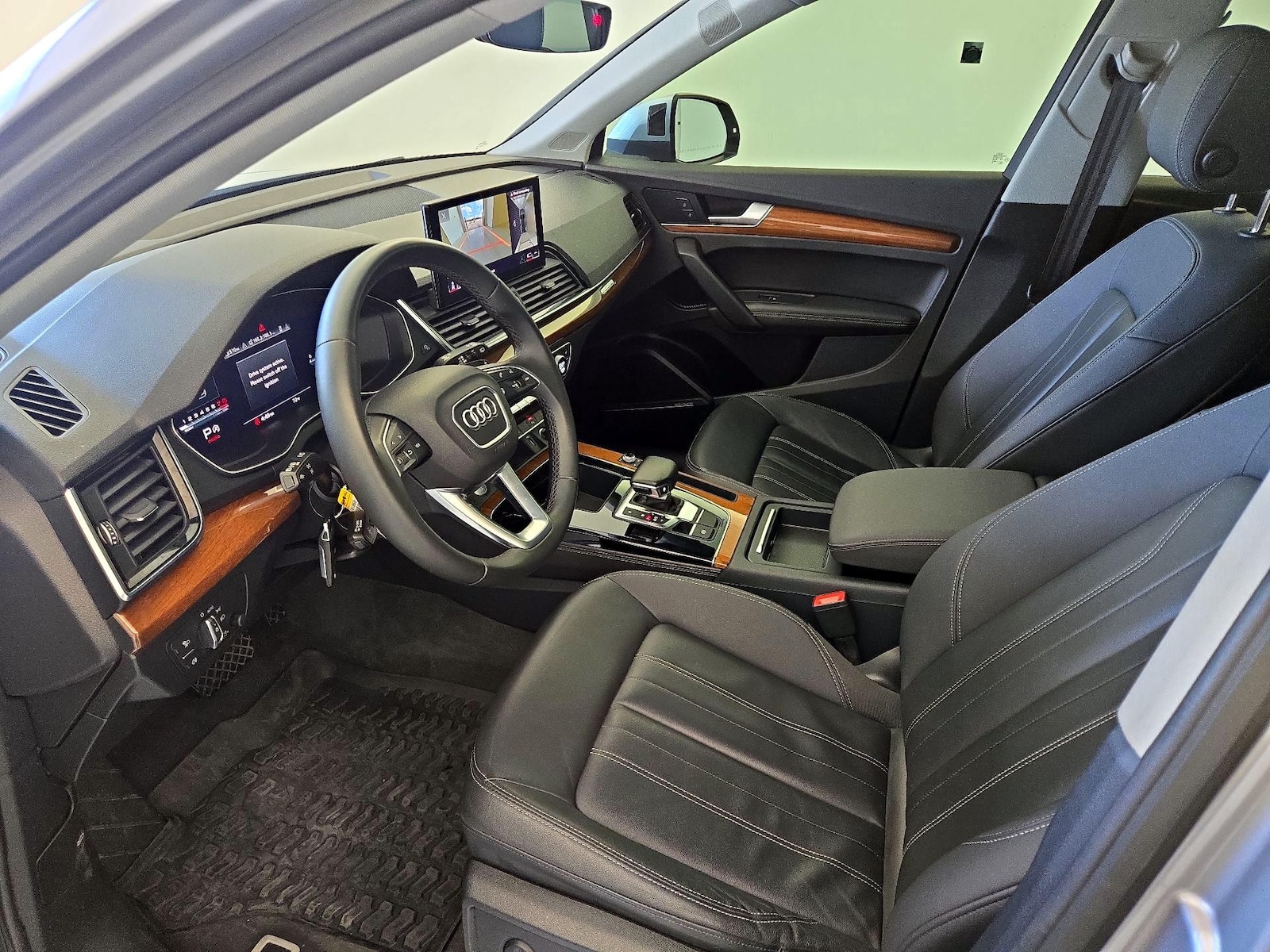 2022 Audi Q5 Premium Plus - Photo 12