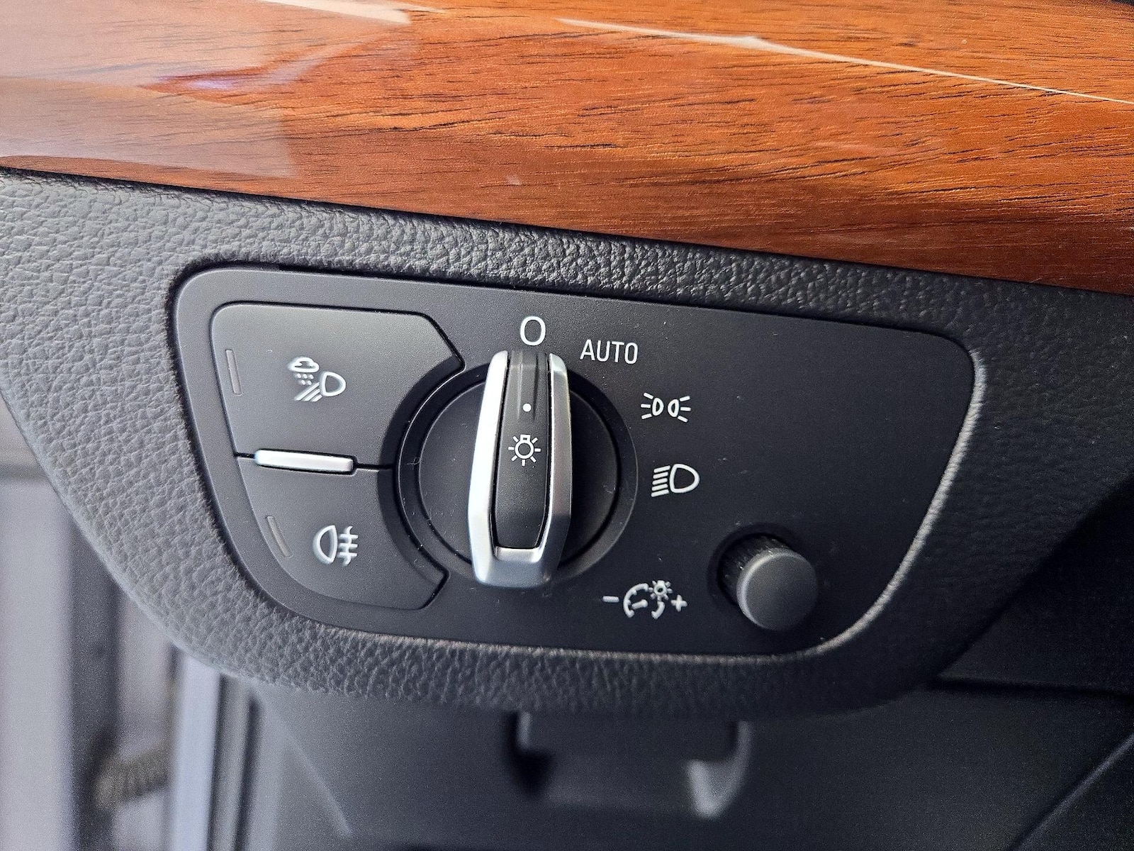 2022 Audi Q5 Premium Plus - Photo 14
