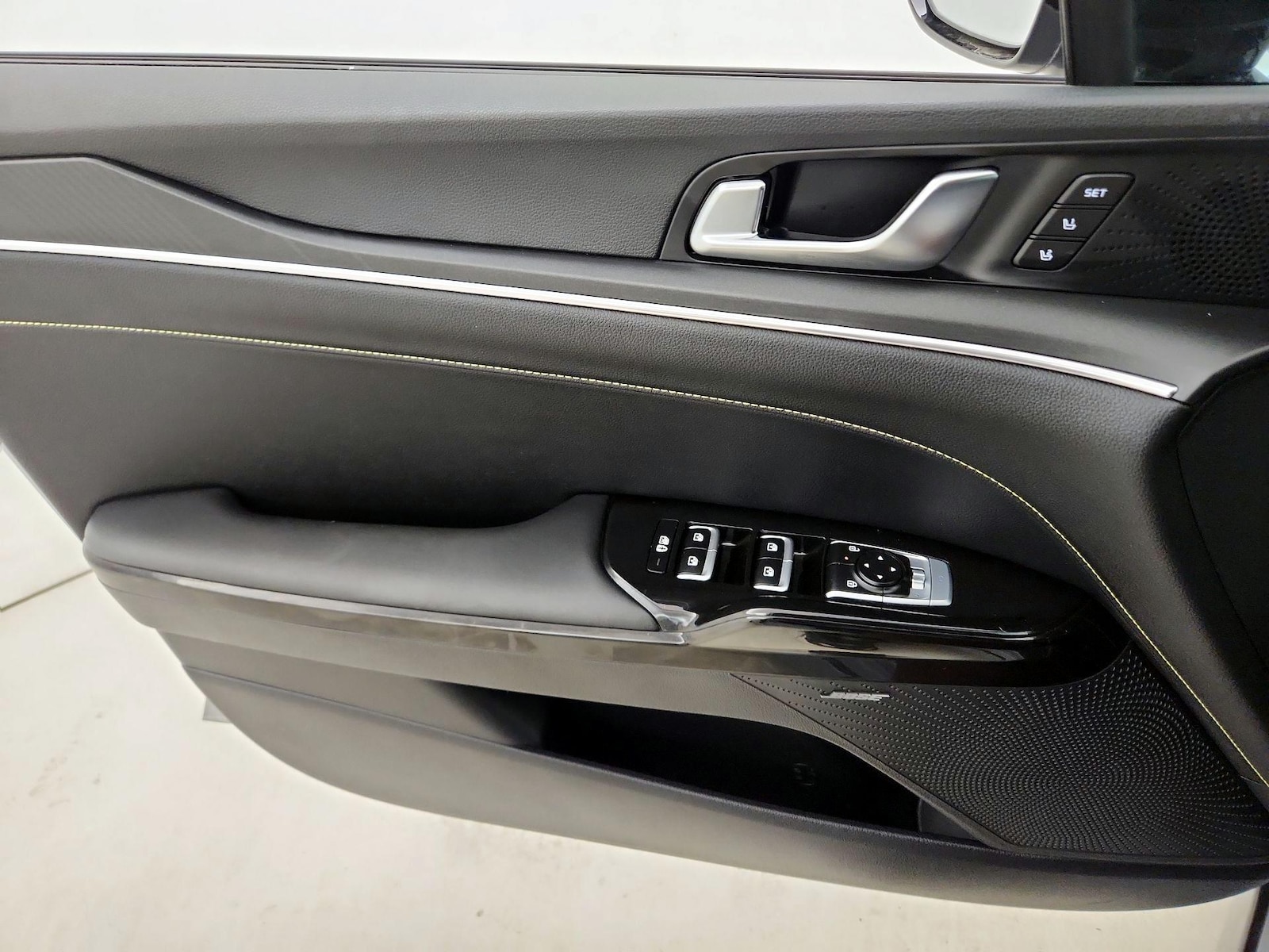 2026 Kia K5 GT - Photo 13
