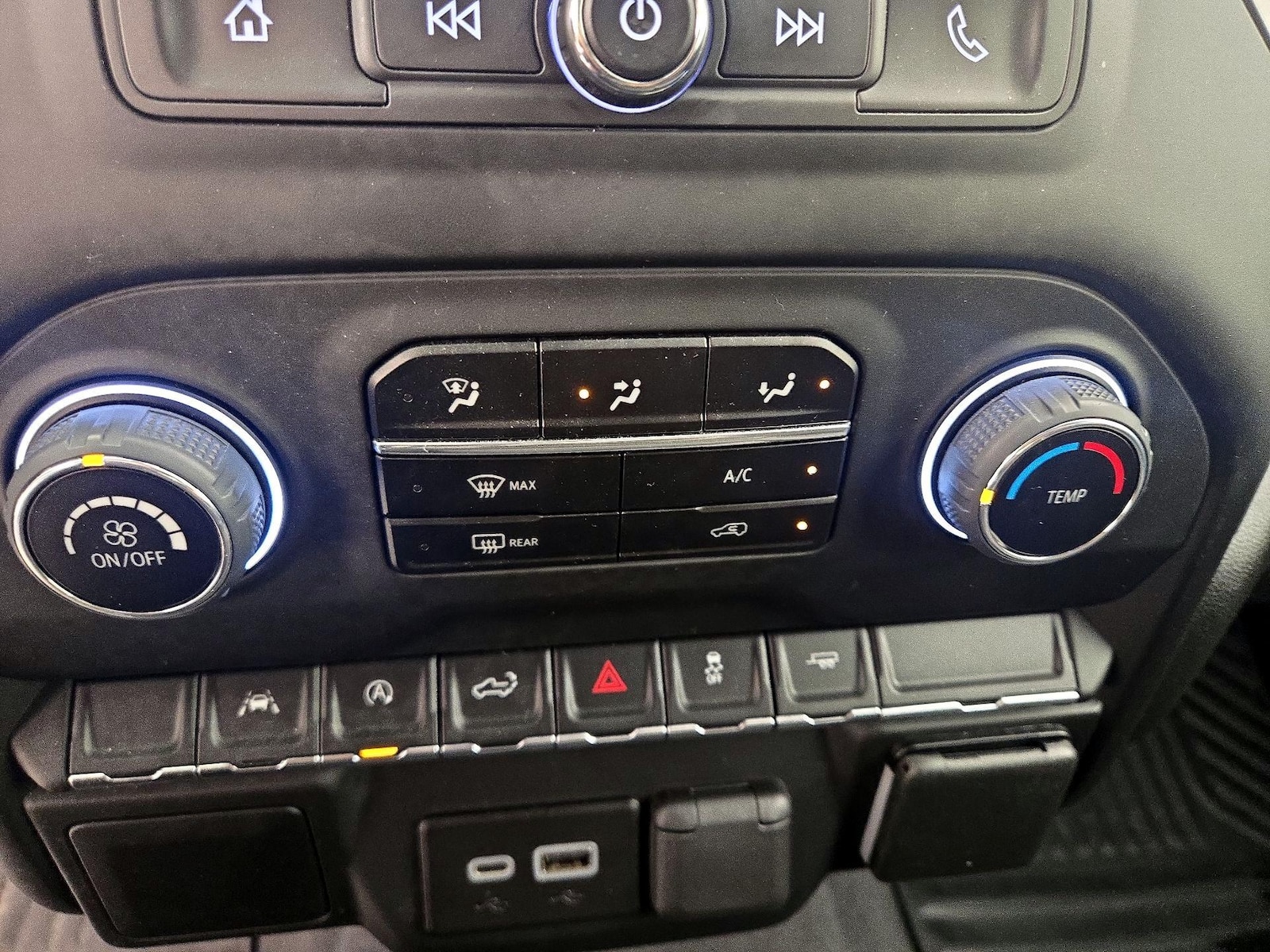 2024 Chevrolet Silverado 1500 Custom - Photo 15