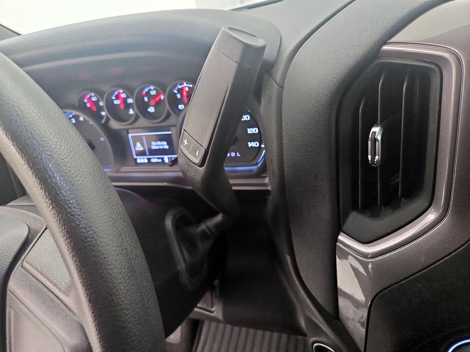 2024 Chevrolet Silverado 1500 Custom - Photo 16