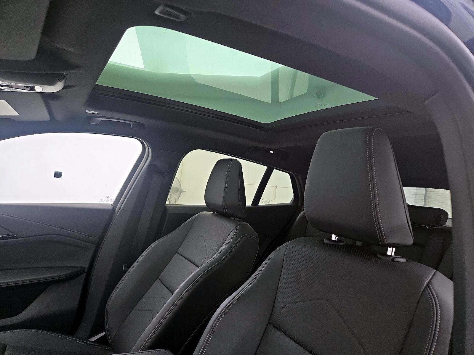 Skylight(s) & Overhead Airbags