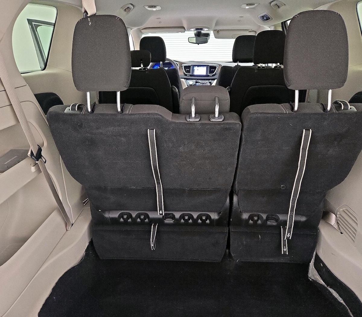 Trunk/Cargo (Seats Up)