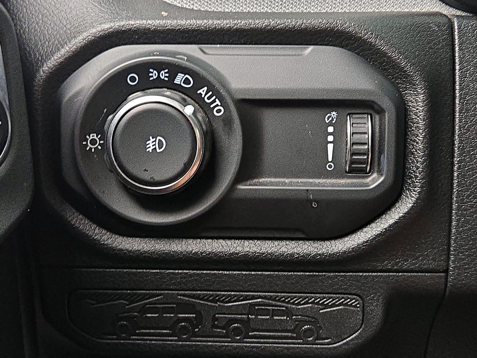 2025 Jeep Wrangler 4-Door Willys - Photo 14