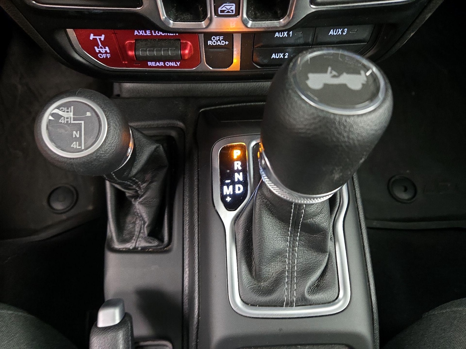 2025 Jeep Wrangler 4-Door Willys - Photo 18
