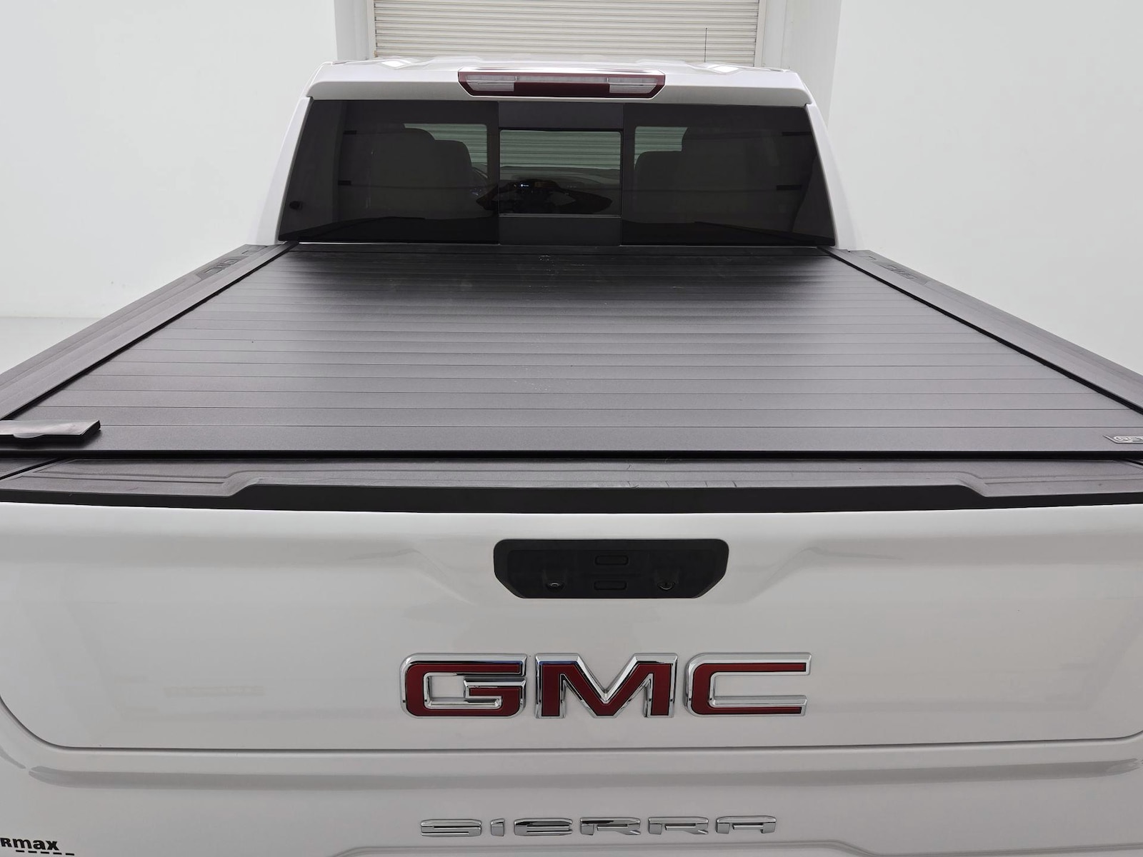 2024 GMC Sierra 1500 SLT - Photo 6