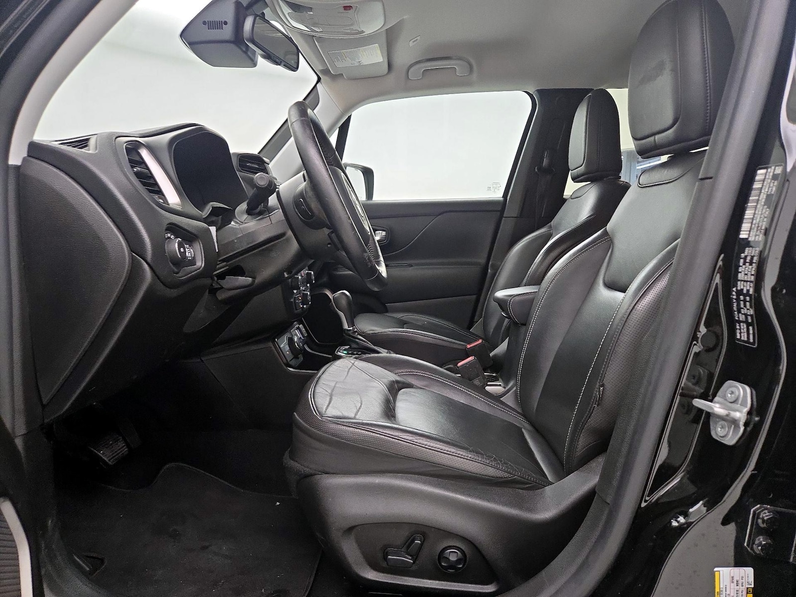 2020 Jeep Renegade Limited - Photo 12