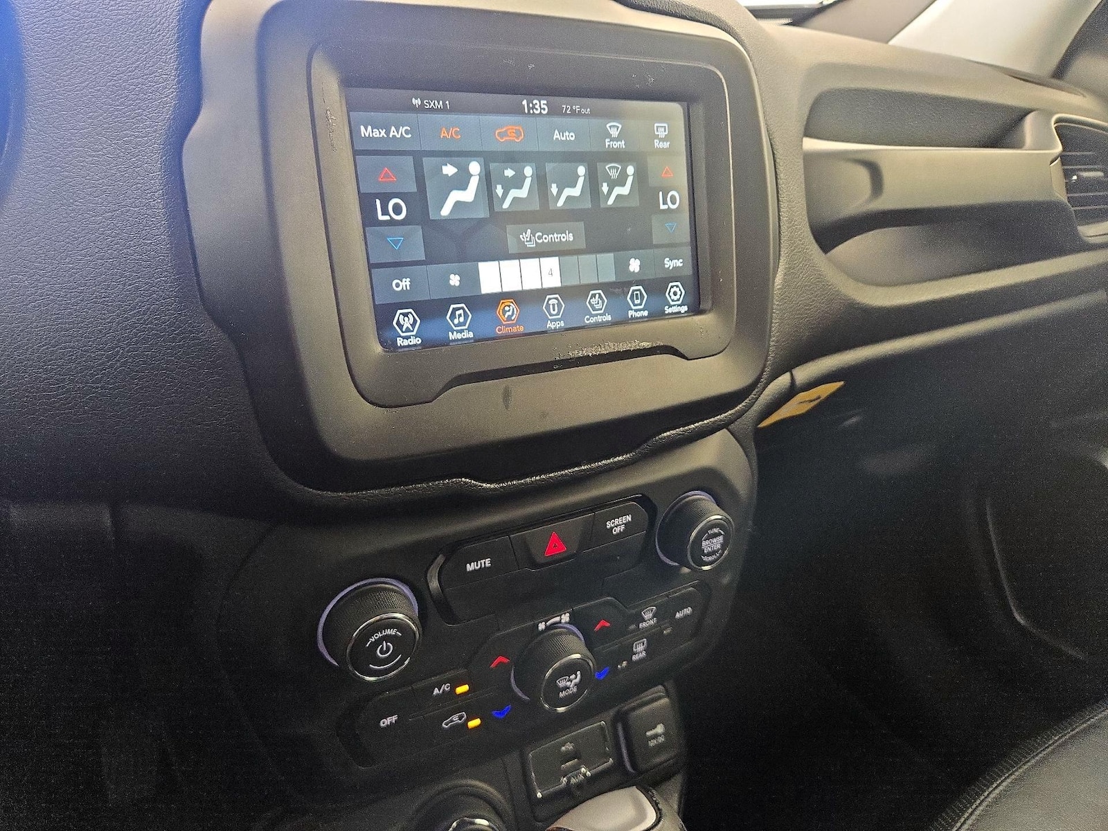 2020 Jeep Renegade Limited - Photo 17