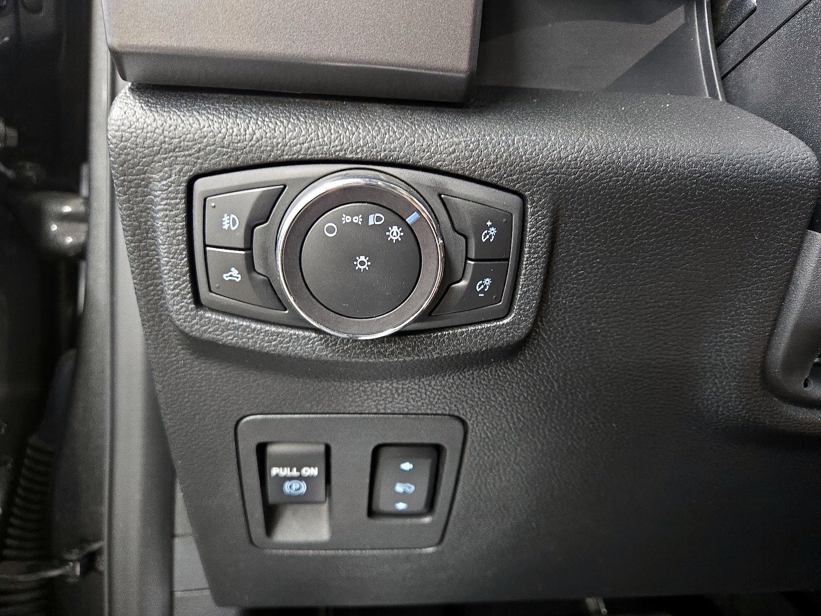 2020 Ford F-150 XLT - Photo 14