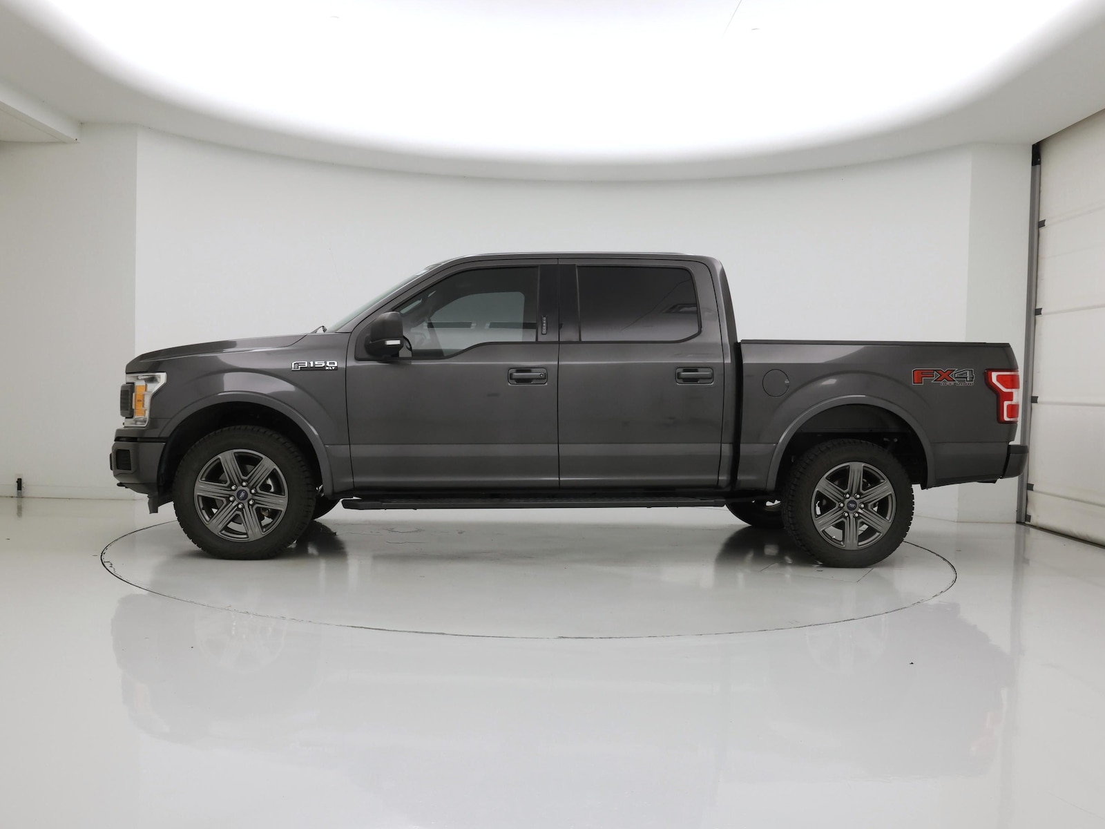 2020 Ford F-150 XLT - Photo 4