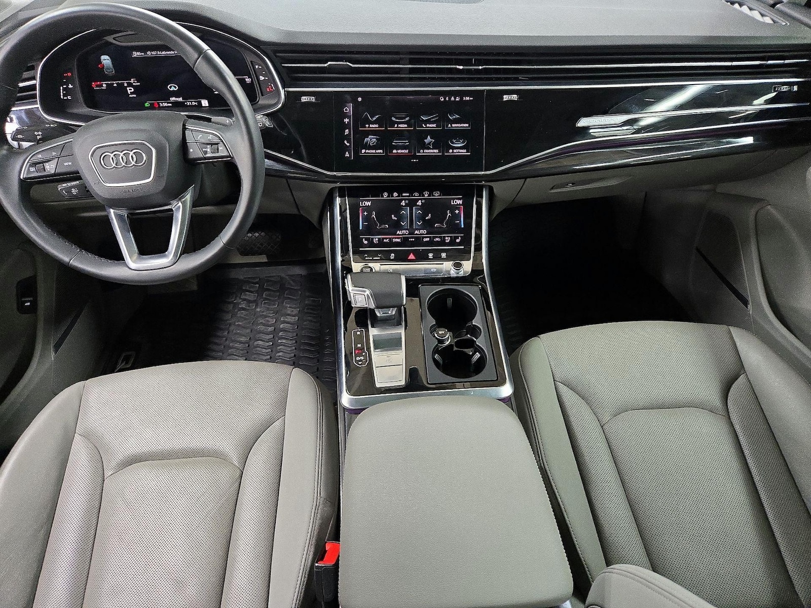 Apple CarPlay® & Android Auto™