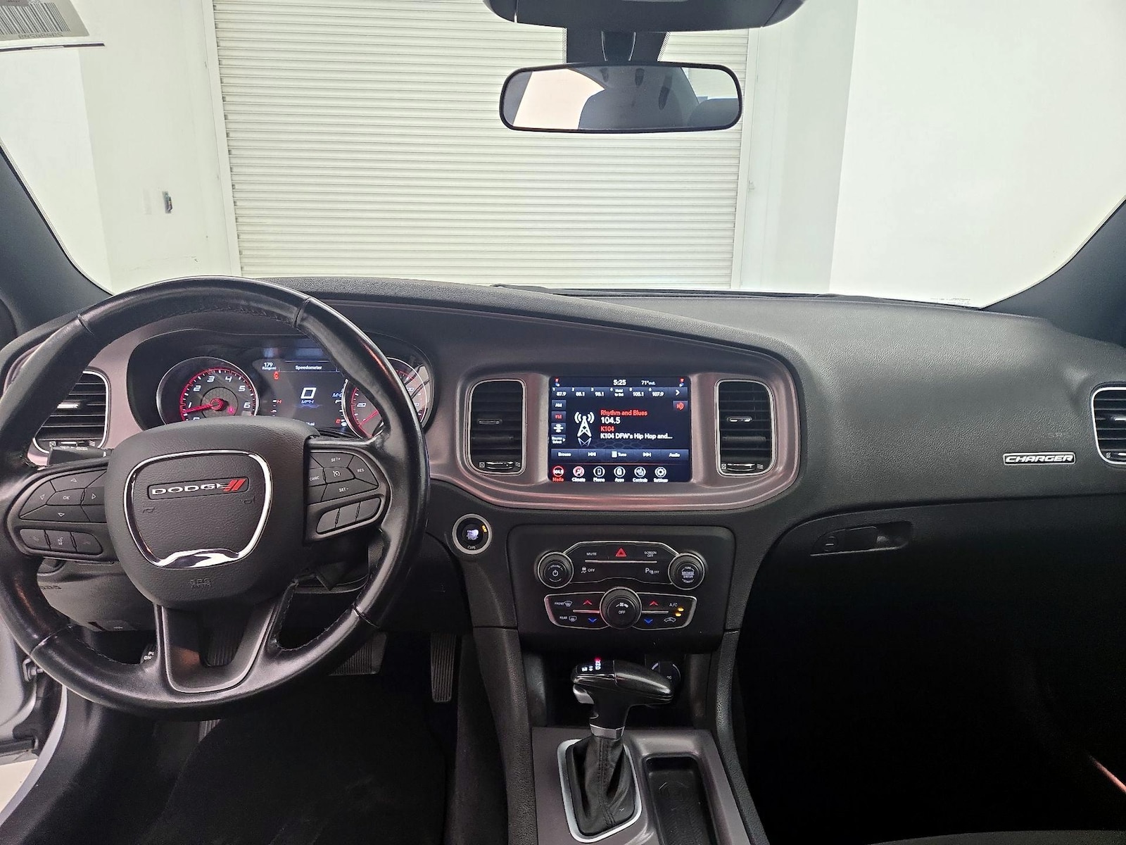 2023 Dodge Charger SXT - Photo 10