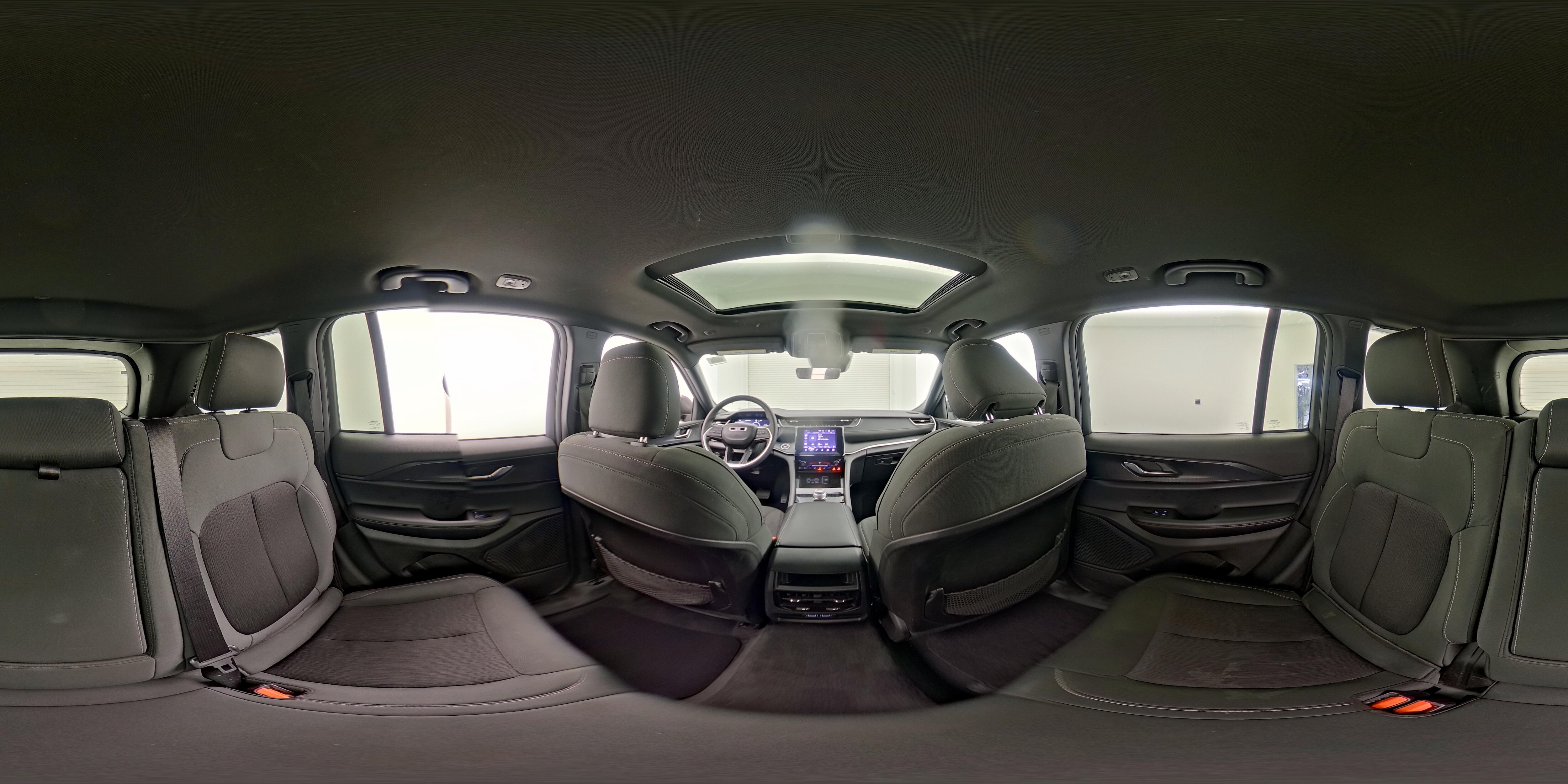 2025 Jeep Grand Cherokee Laredo - Photo 26