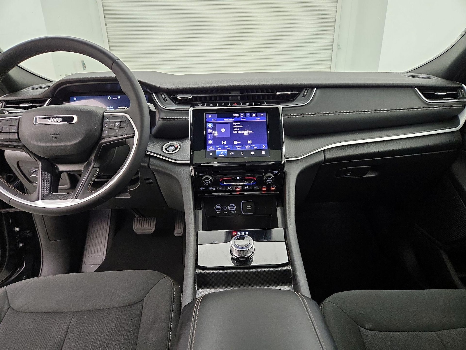 2025 Jeep Grand Cherokee Laredo - Photo 10