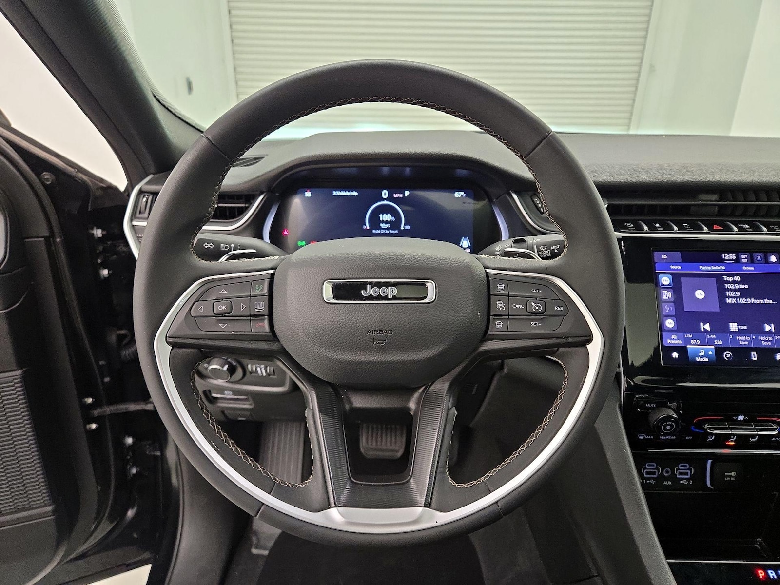 2025 Jeep Grand Cherokee Laredo - Photo 11