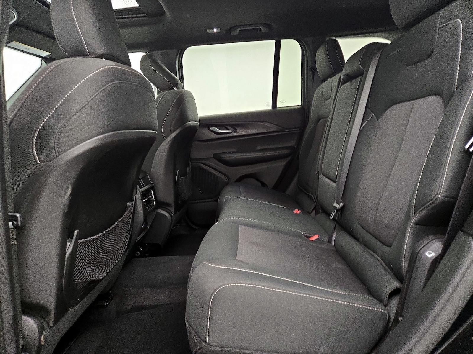 2025 Jeep Grand Cherokee Laredo - Photo 21