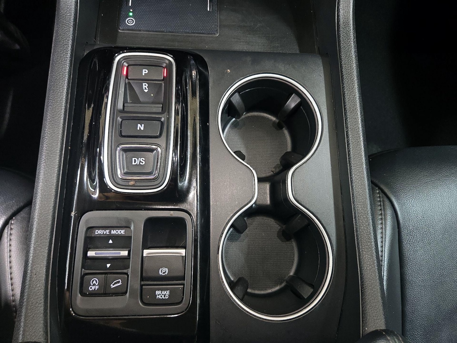 2023 Honda Pilot Touring - Photo 18