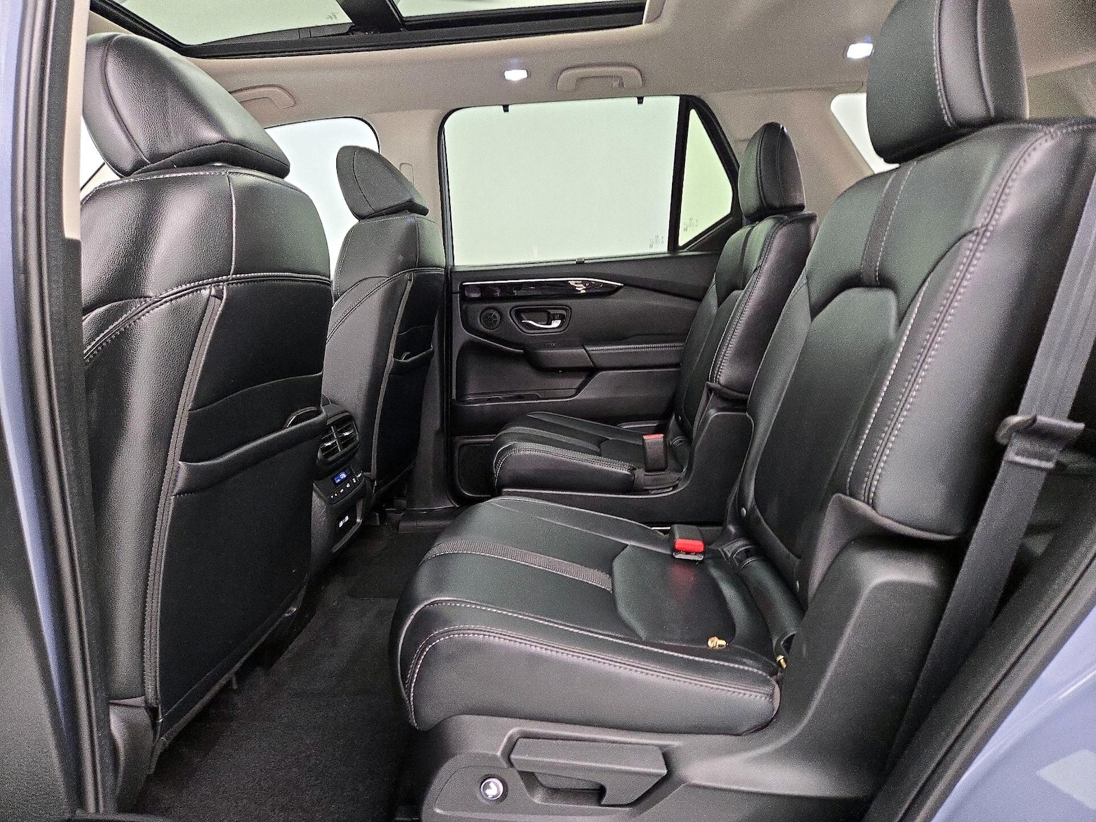 2023 Honda Pilot Touring - Photo 21