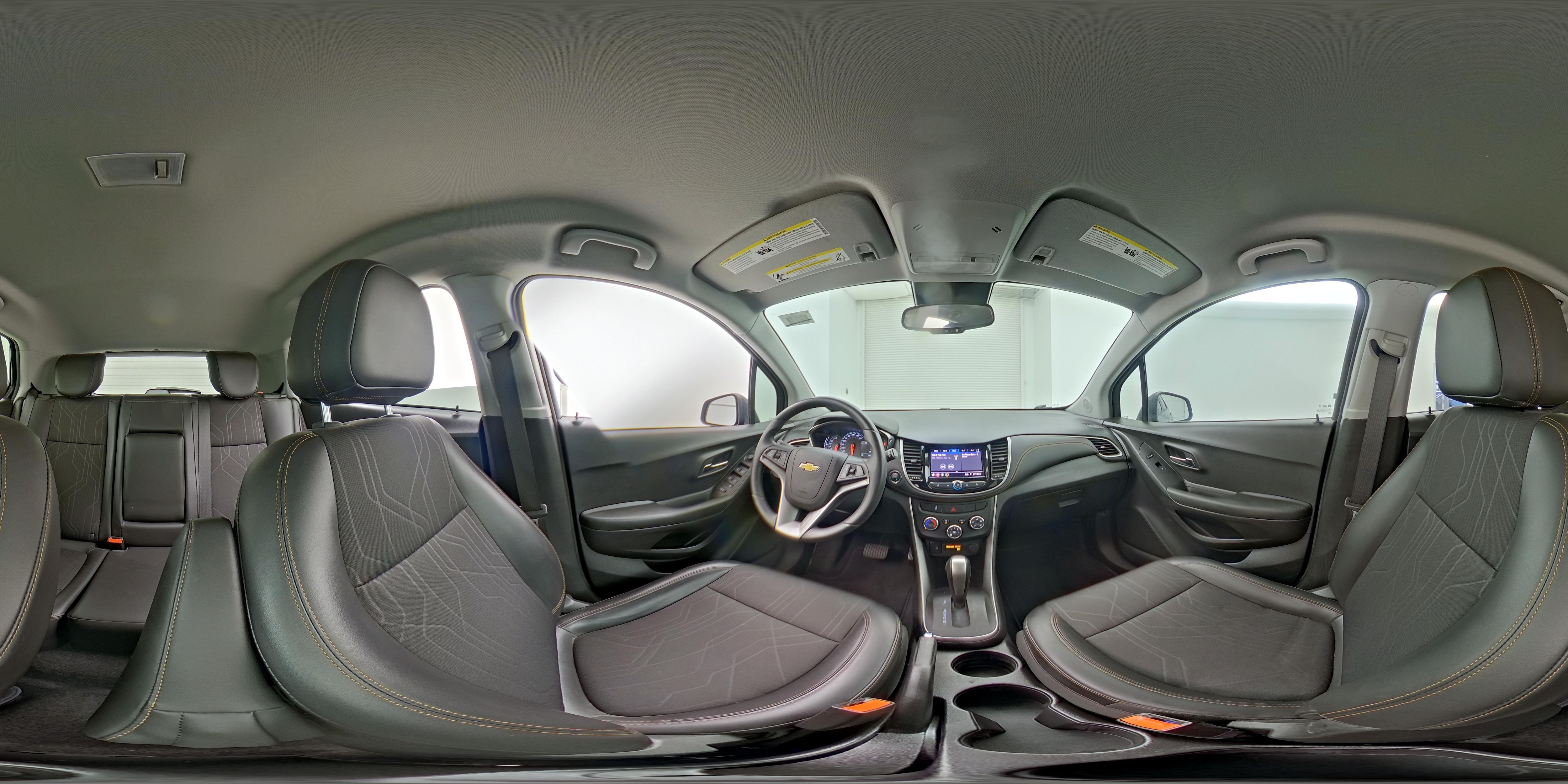 2021 Chevrolet Trax LT - Photo 24