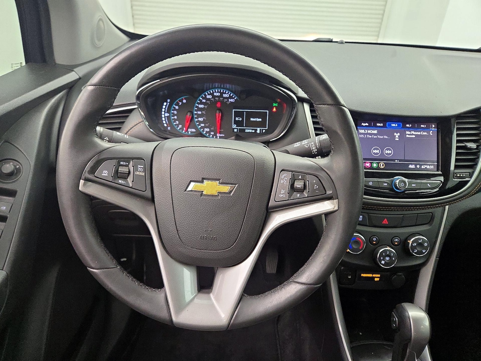2021 Chevrolet Trax LT - Photo 11