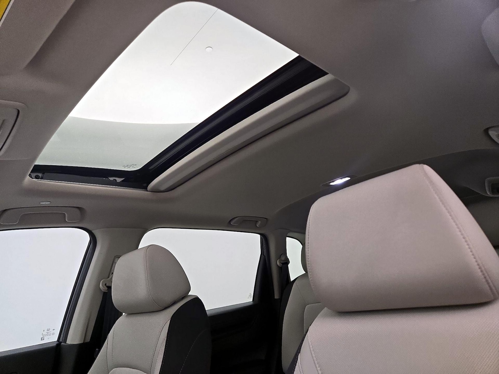 Sunroof(s) & Overhead Airbags