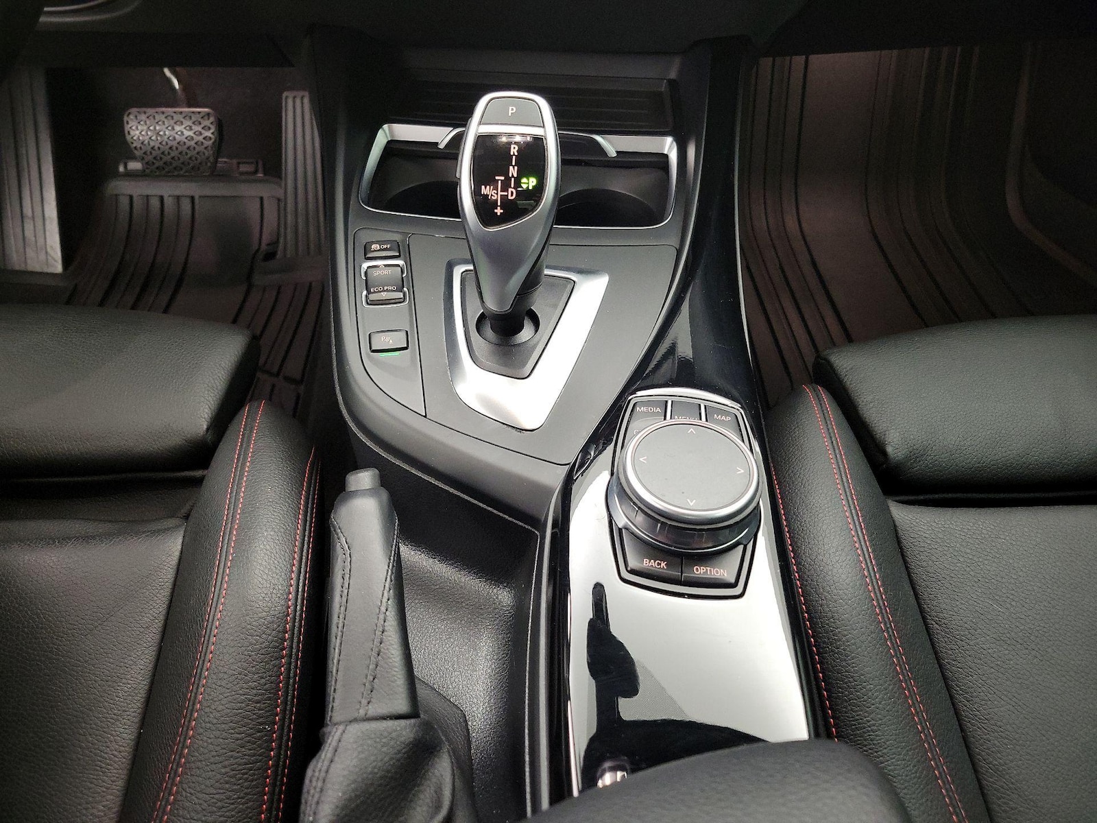 2021 BMW 2 Series 230i - Photo 19