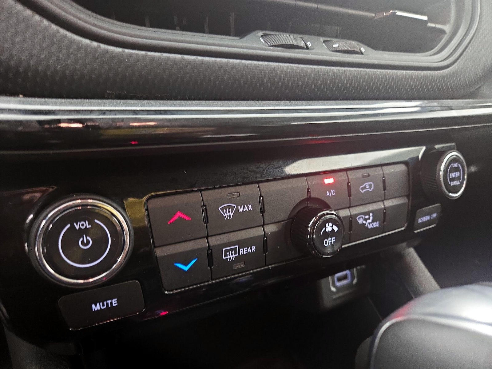 2026 Jeep Compass Latitude Altitude - Photo 17
