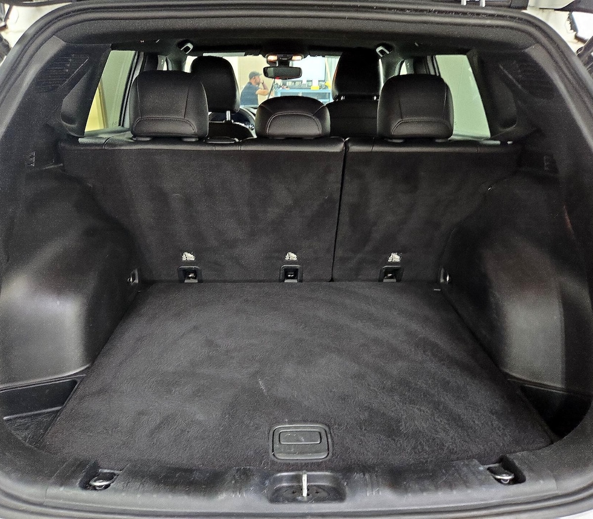 Trunk/Cargo (Seats Up)