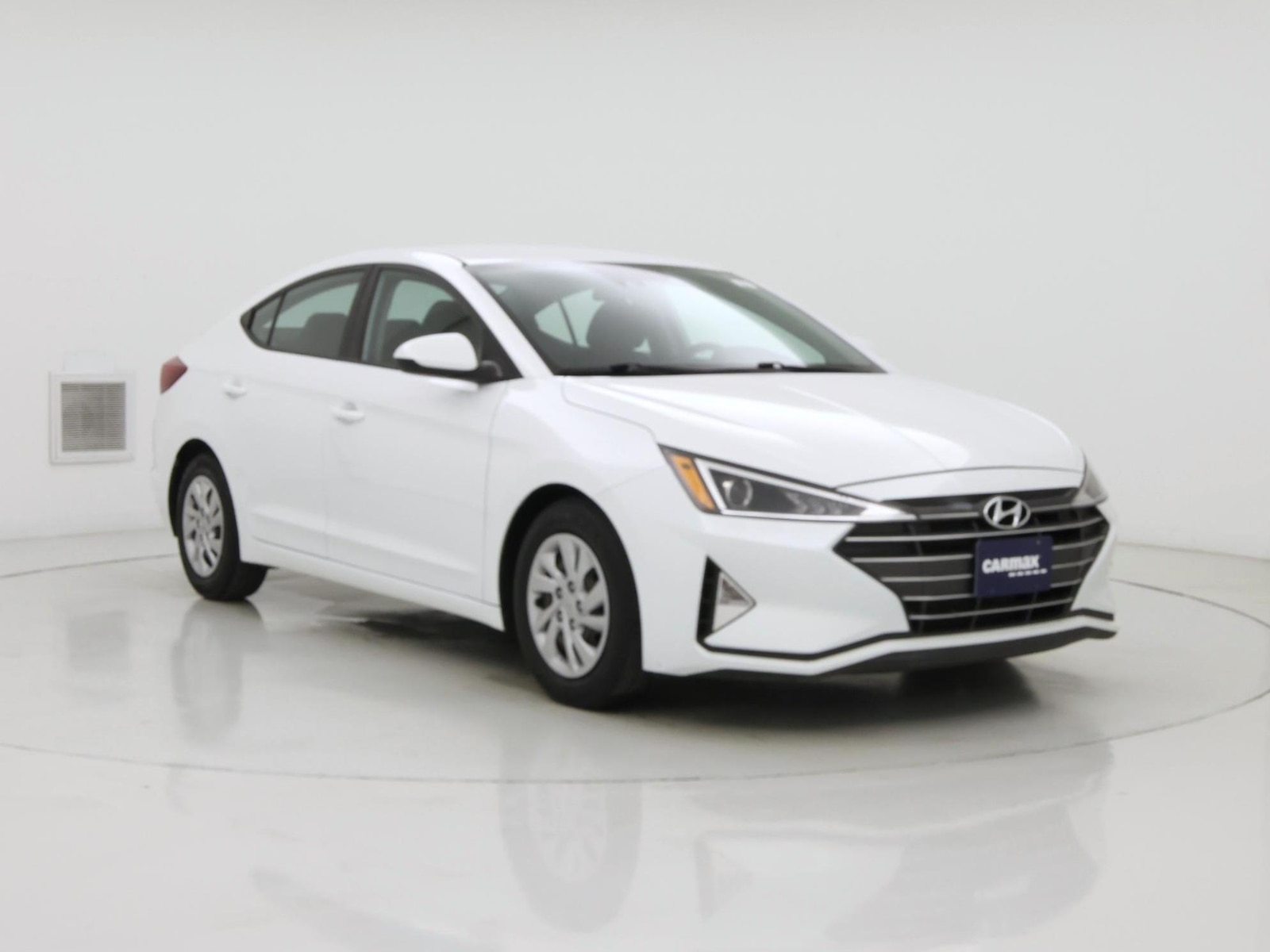 2026 Hyundai Elantra SEL Sport Premium, photo 2