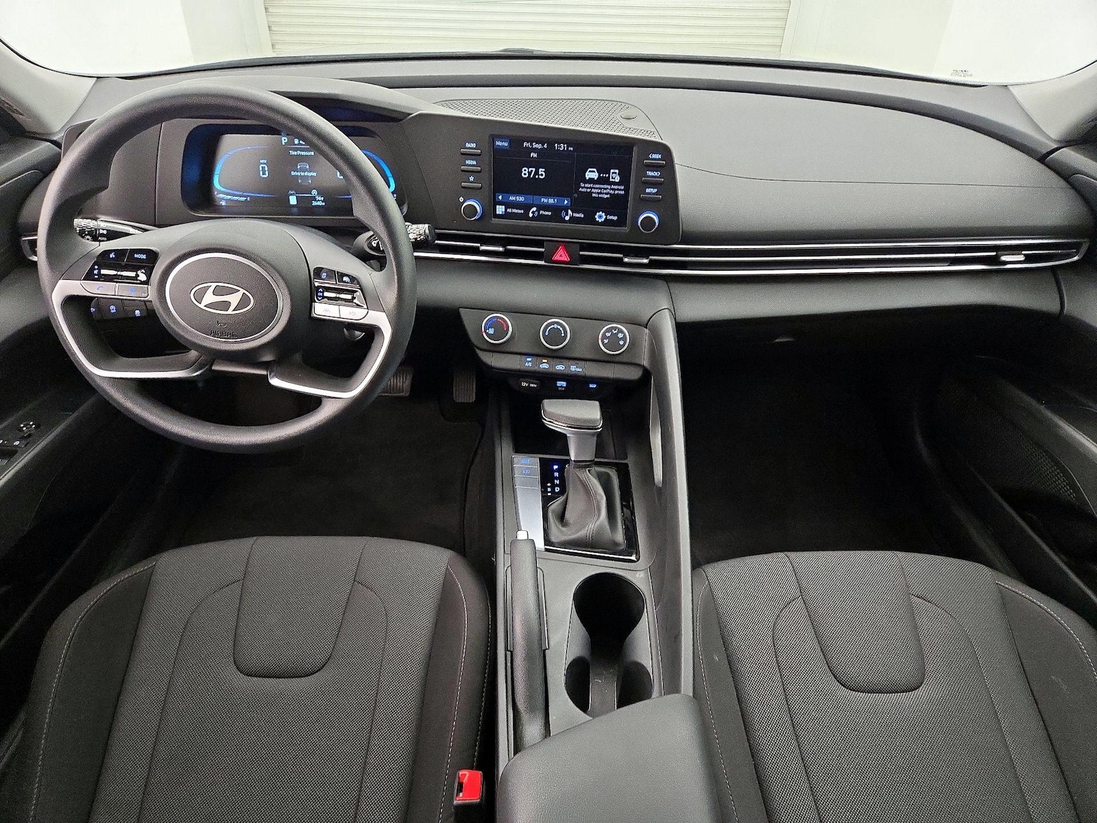 2026 Hyundai Elantra SE - Photo 10
