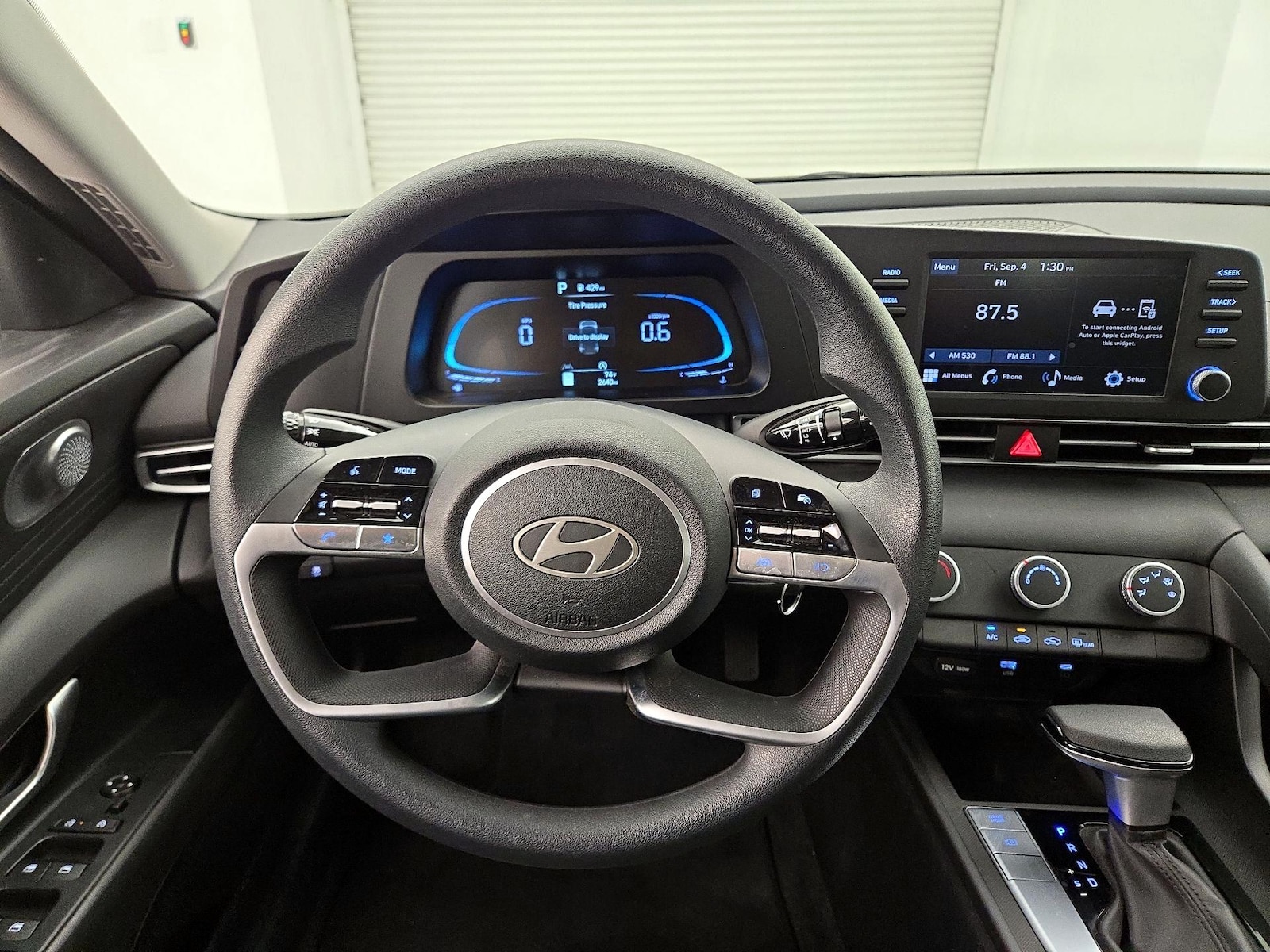 2026 Hyundai Elantra SE - Photo 11