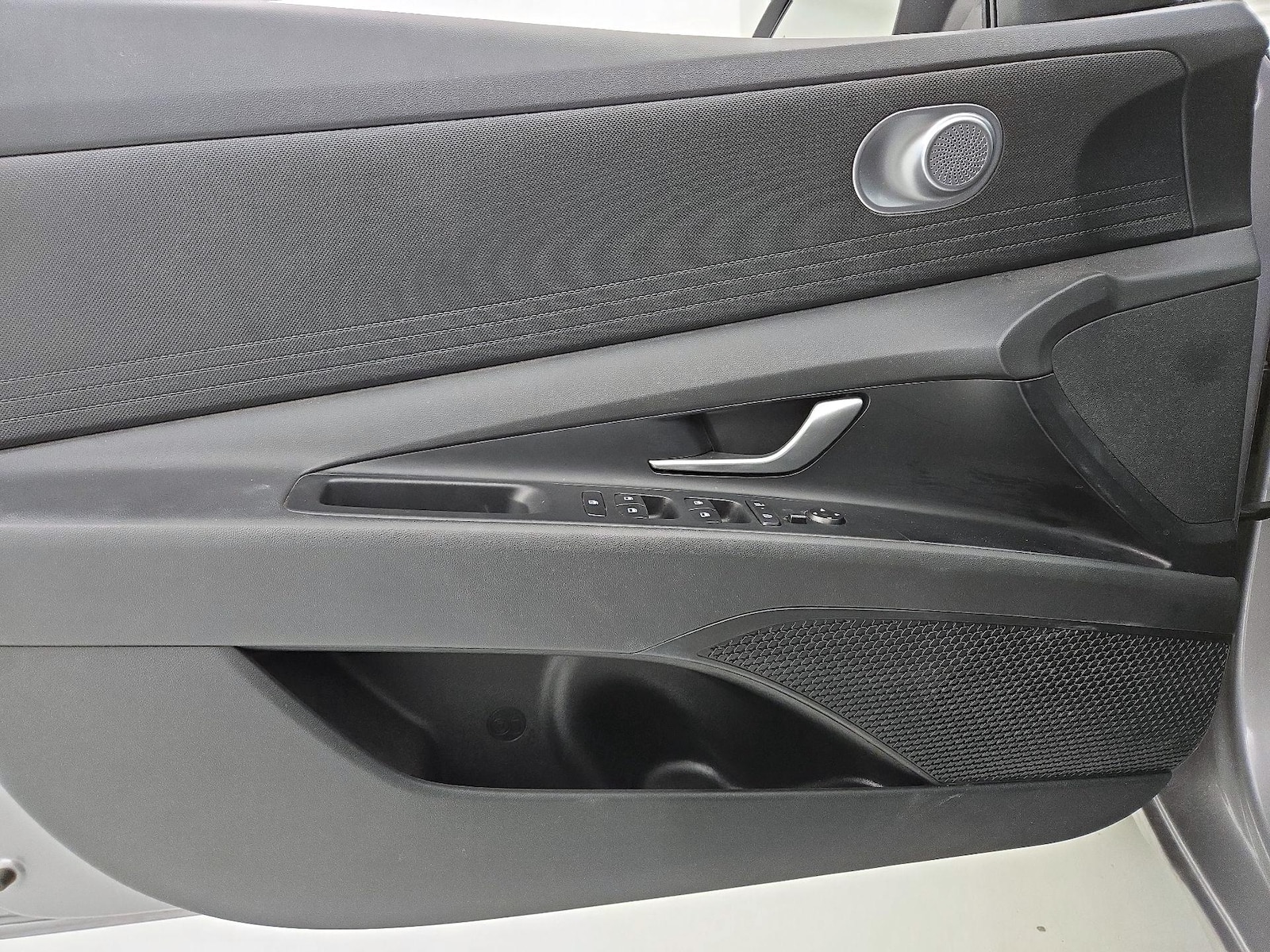 2026 Hyundai Elantra SE - Photo 13