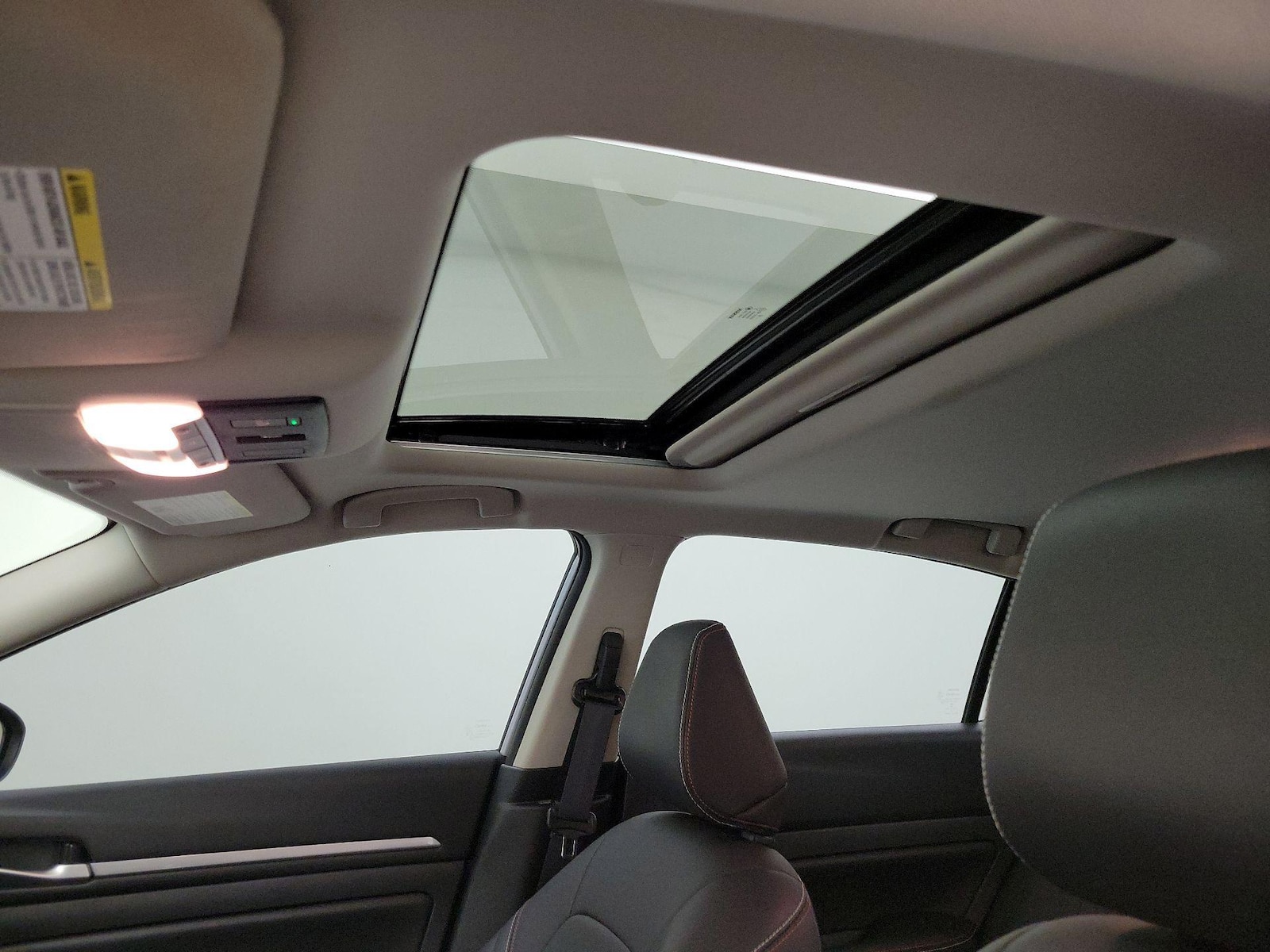 Sunroof(s) & Overhead Airbags