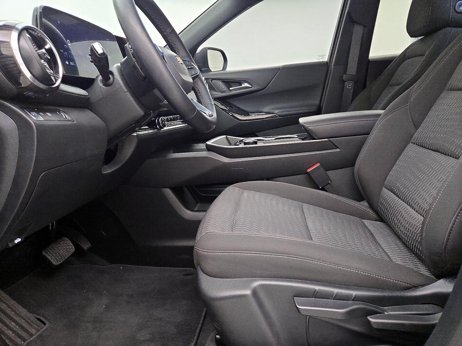 2026 Chevrolet Equinox LT - Photo 12