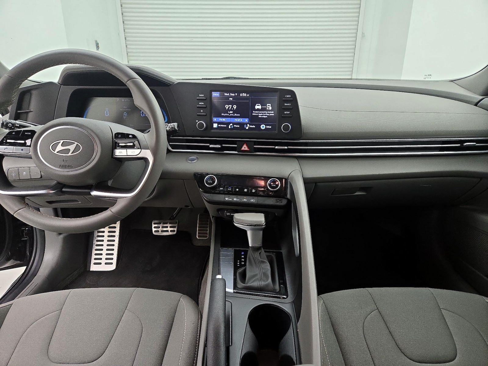 Apple CarPlay® & Android Auto™
