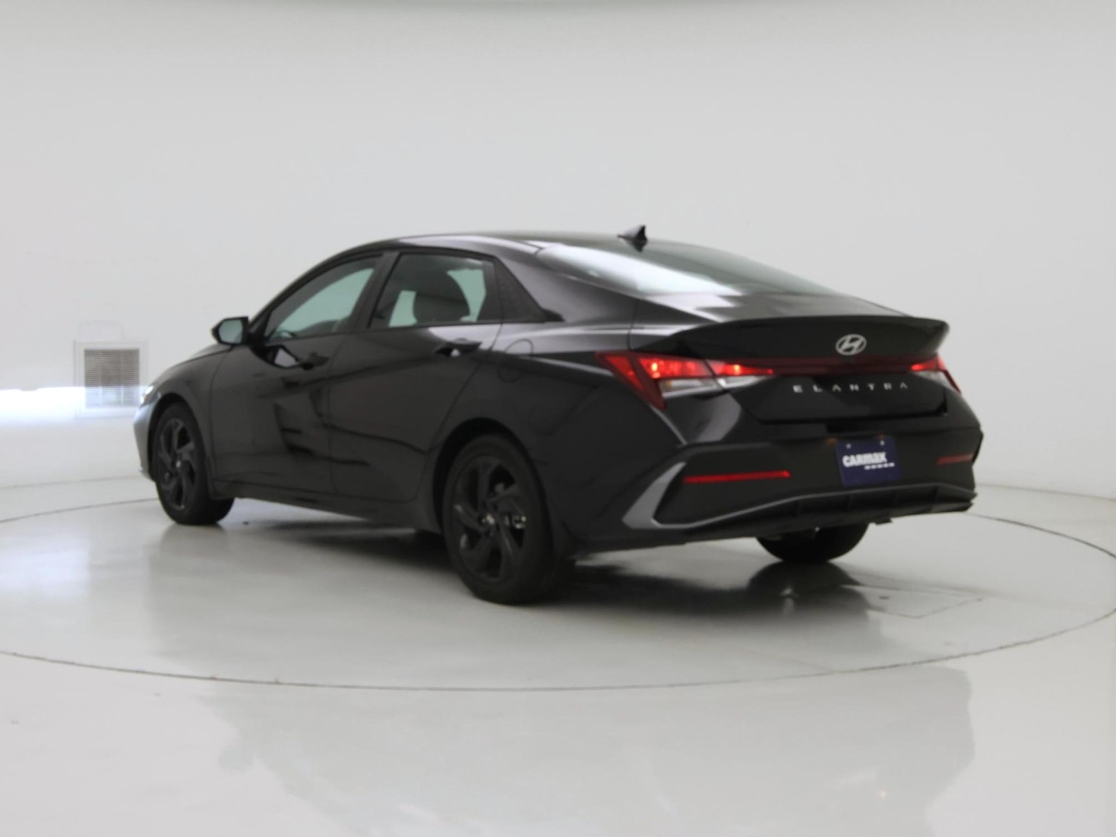 2026 Hyundai Elantra SEL Sport, photo 3
