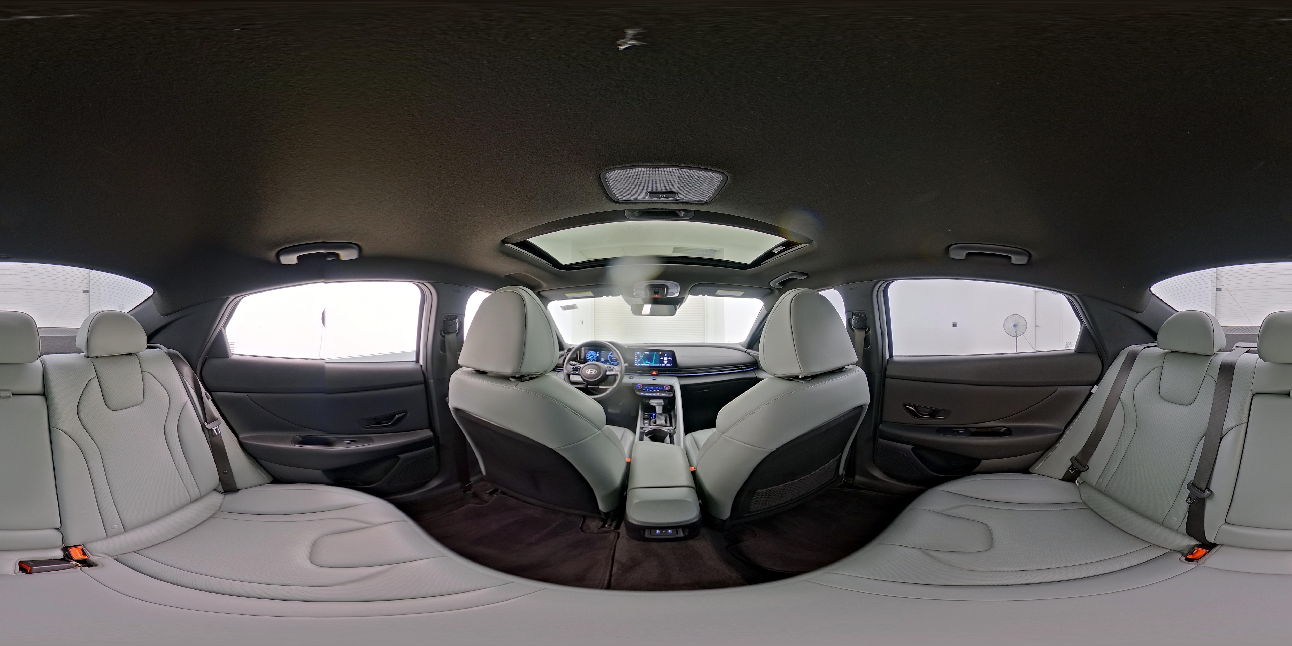 2025 Hyundai Elantra Limited - Photo 27