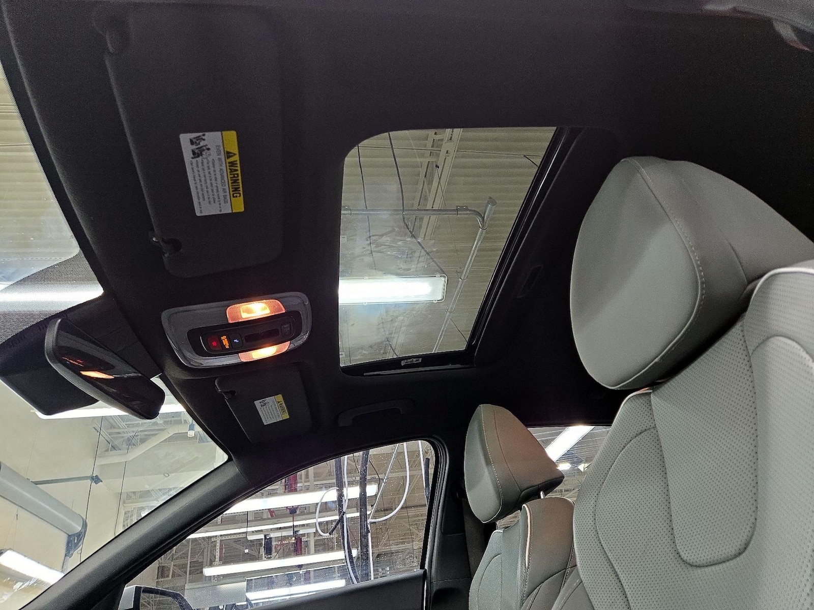 2025 Hyundai Elantra Limited - Photo 21